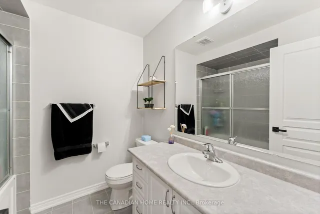Additional property image - 29 Masken Circ