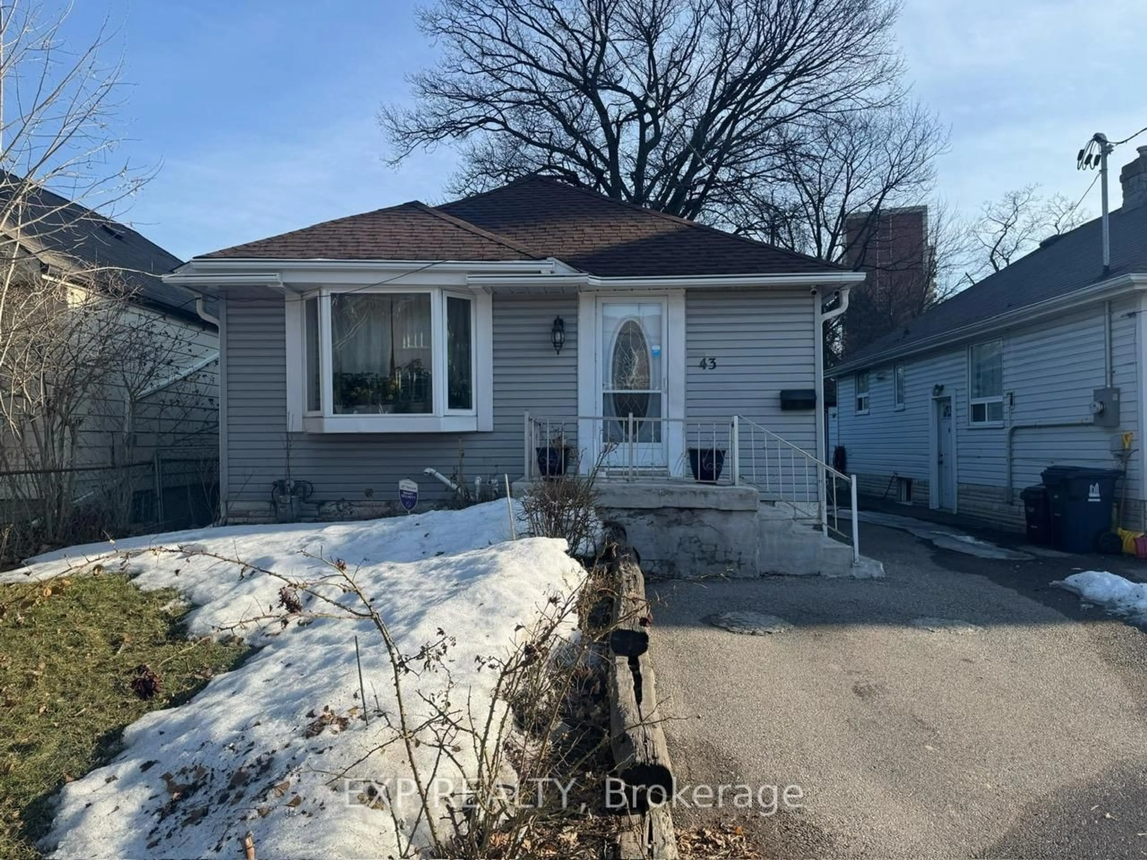 Unknown for 43 Harding Ave, Toronto Ontario M6M 3A3