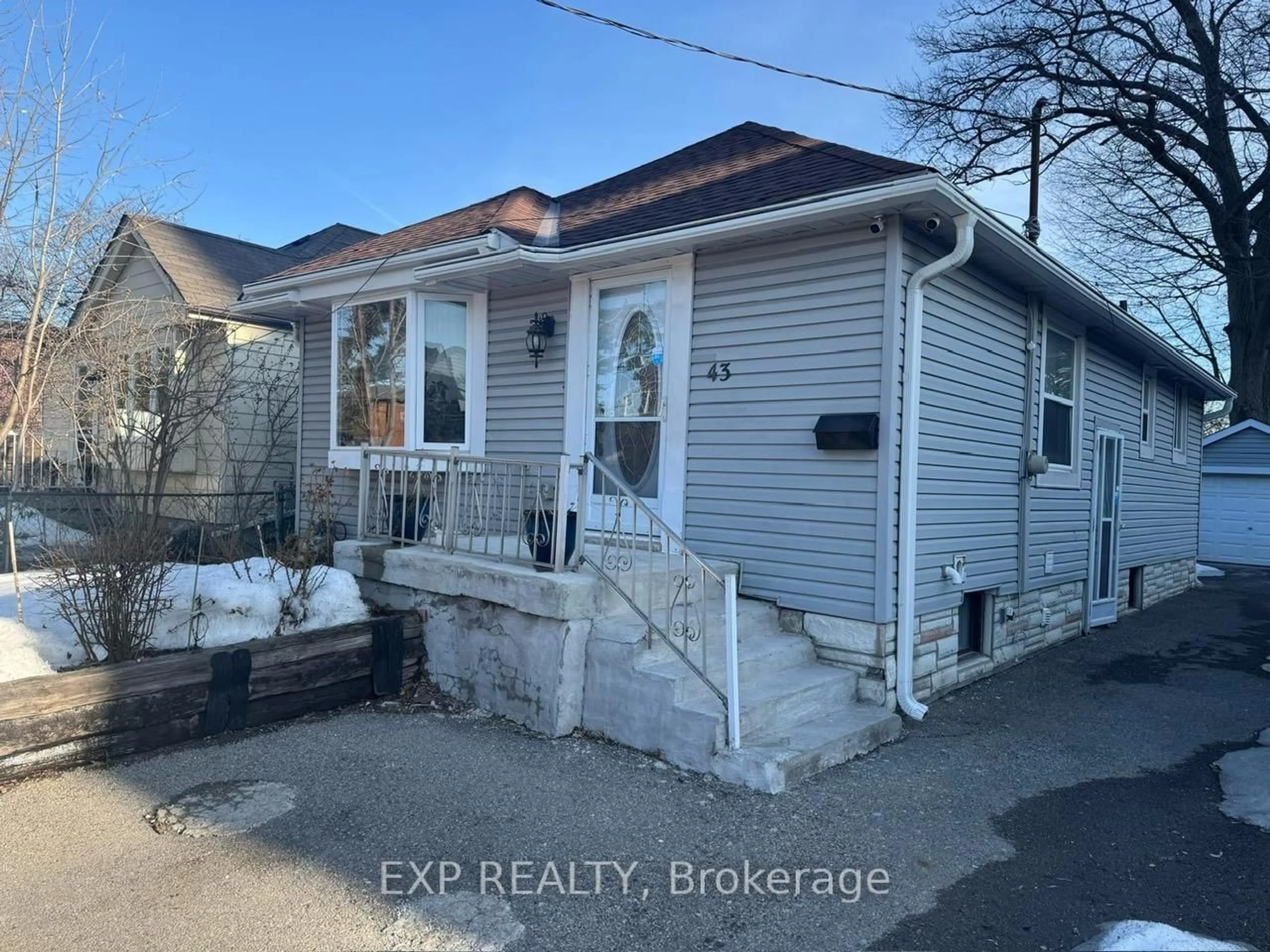 Unknown for 43 Harding Ave, Toronto Ontario M6M 3A3