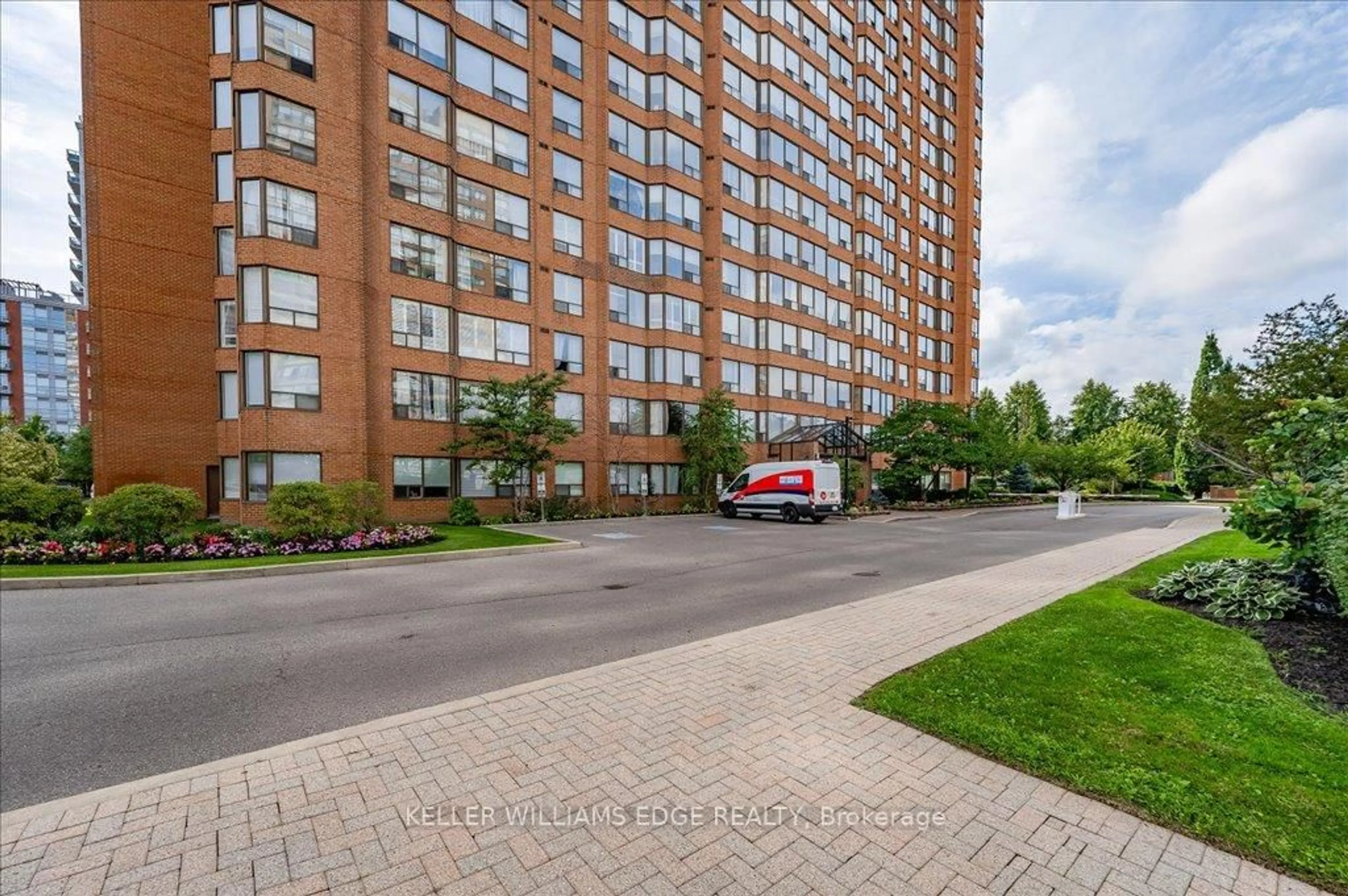 A pic from outside/outdoor area/front of a property/back of a property/a pic from drone, street for 1270 Maple Crossing Blvd #1804, Burlington Ontario L7S 2J3