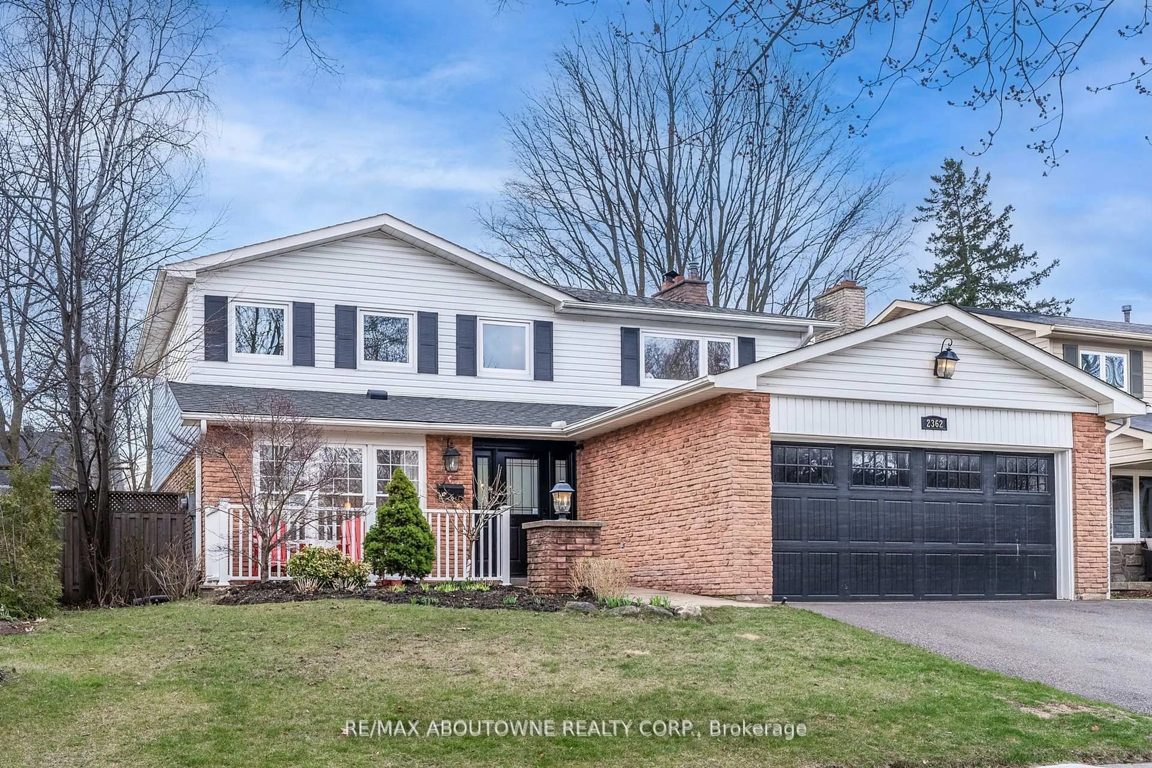Home with brick exterior material, street for 2362 Canso Rd, Oakville Ontario L6J 5W6