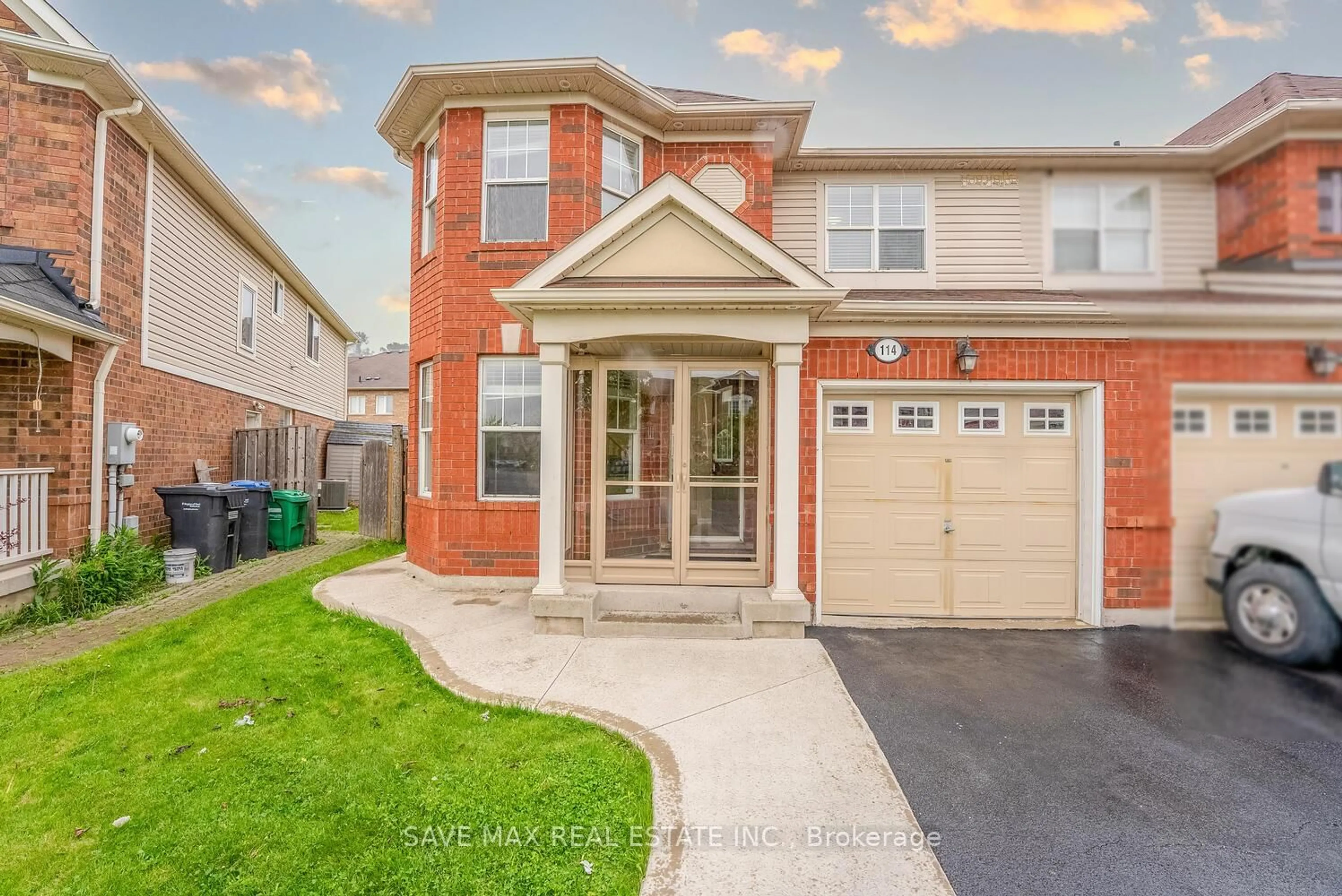Home with brick exterior material, street for 114 Decker Hollow Circ, Brampton Ontario L6X 0L5