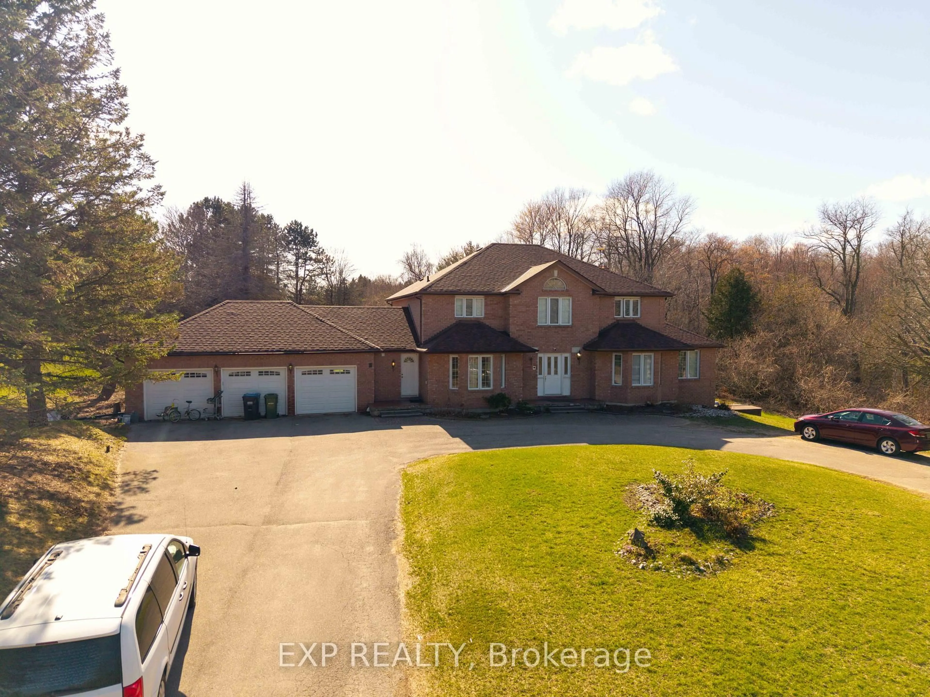 A pic from outside/outdoor area/front of a property/back of a property/a pic from drone, unknown for 6 Dobson Crt, Caledon Ontario L7E 0B2