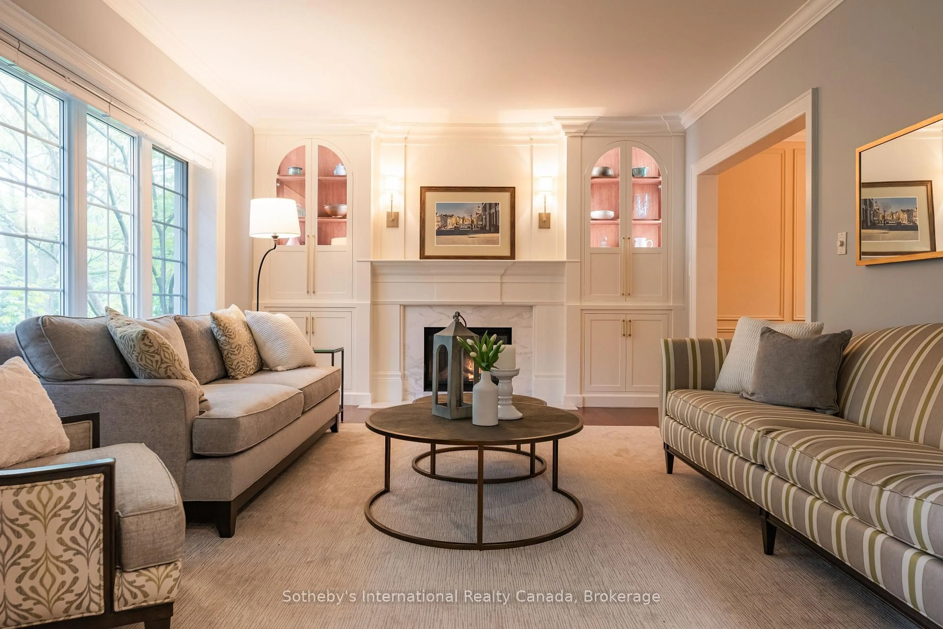 Living room with furniture, ceramic/tile floor for 130 Blyth Cres, Oakville Ontario L6J 5H6