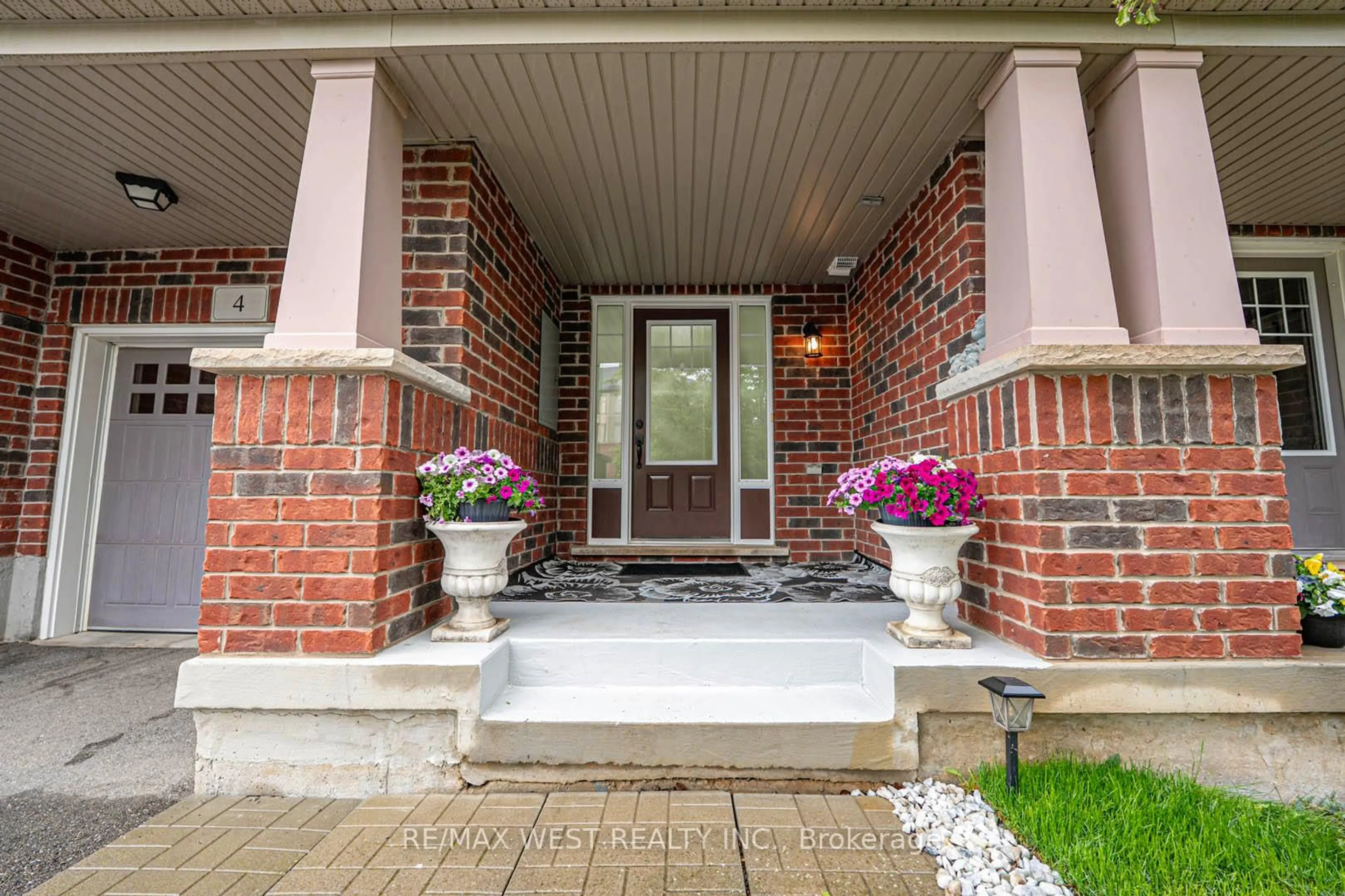 Unknown for 3050 Rotary Way #4, Burlington Ontario L7M 0G8