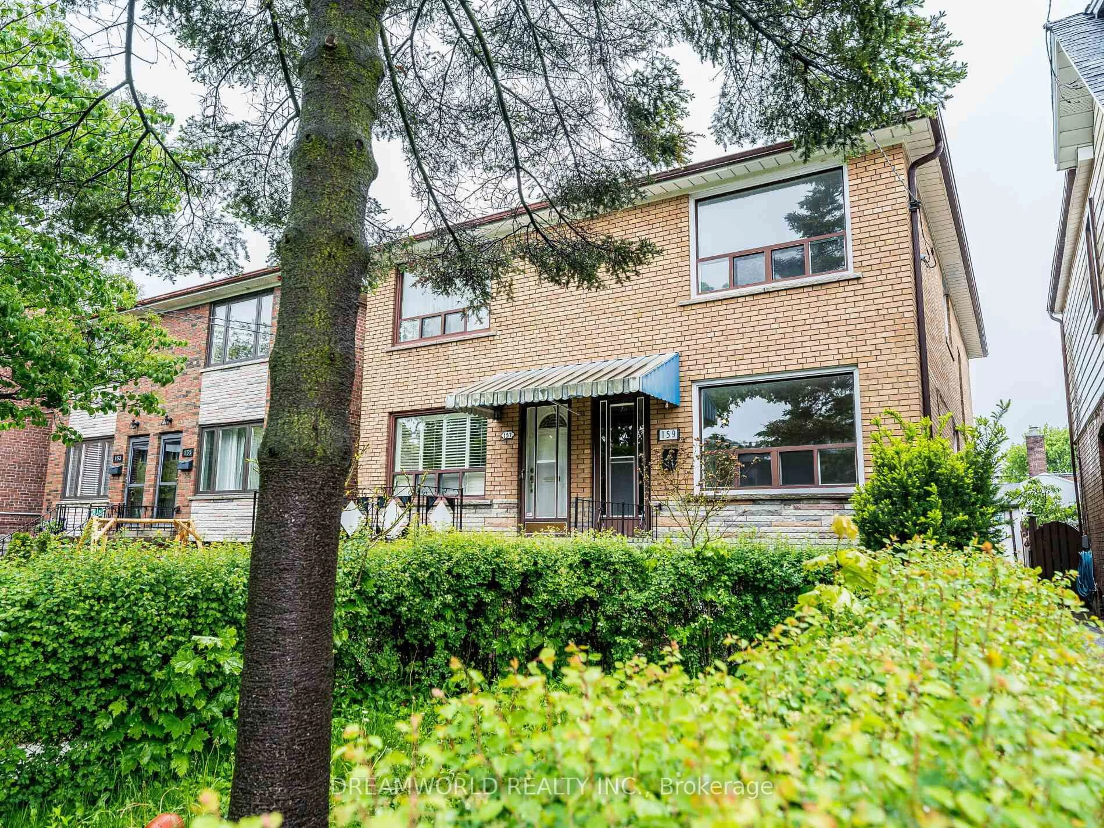 Home with brick exterior material, street for 159 Hope St, Toronto Ontario M6E 1K4