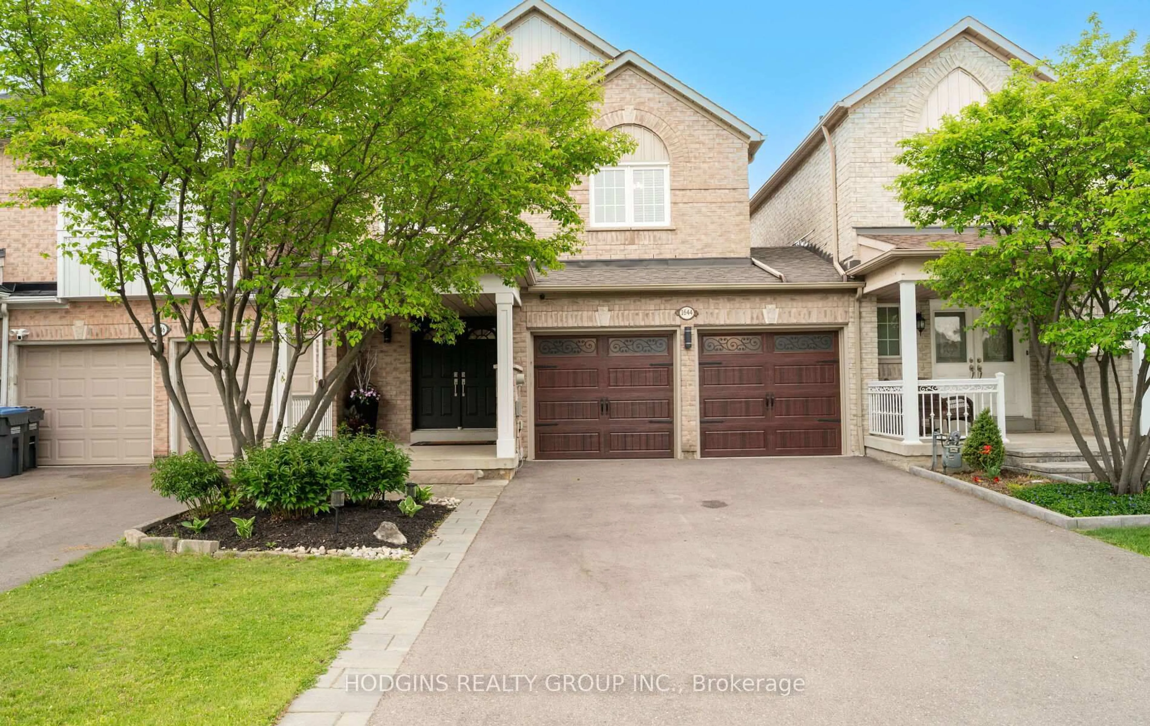 Home with brick exterior material, street for 1644 Casablanca Circ, Mississauga Ontario L5N 8G2