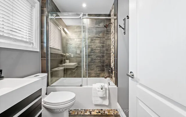 Additional property image - 1644 Casablanca Circ