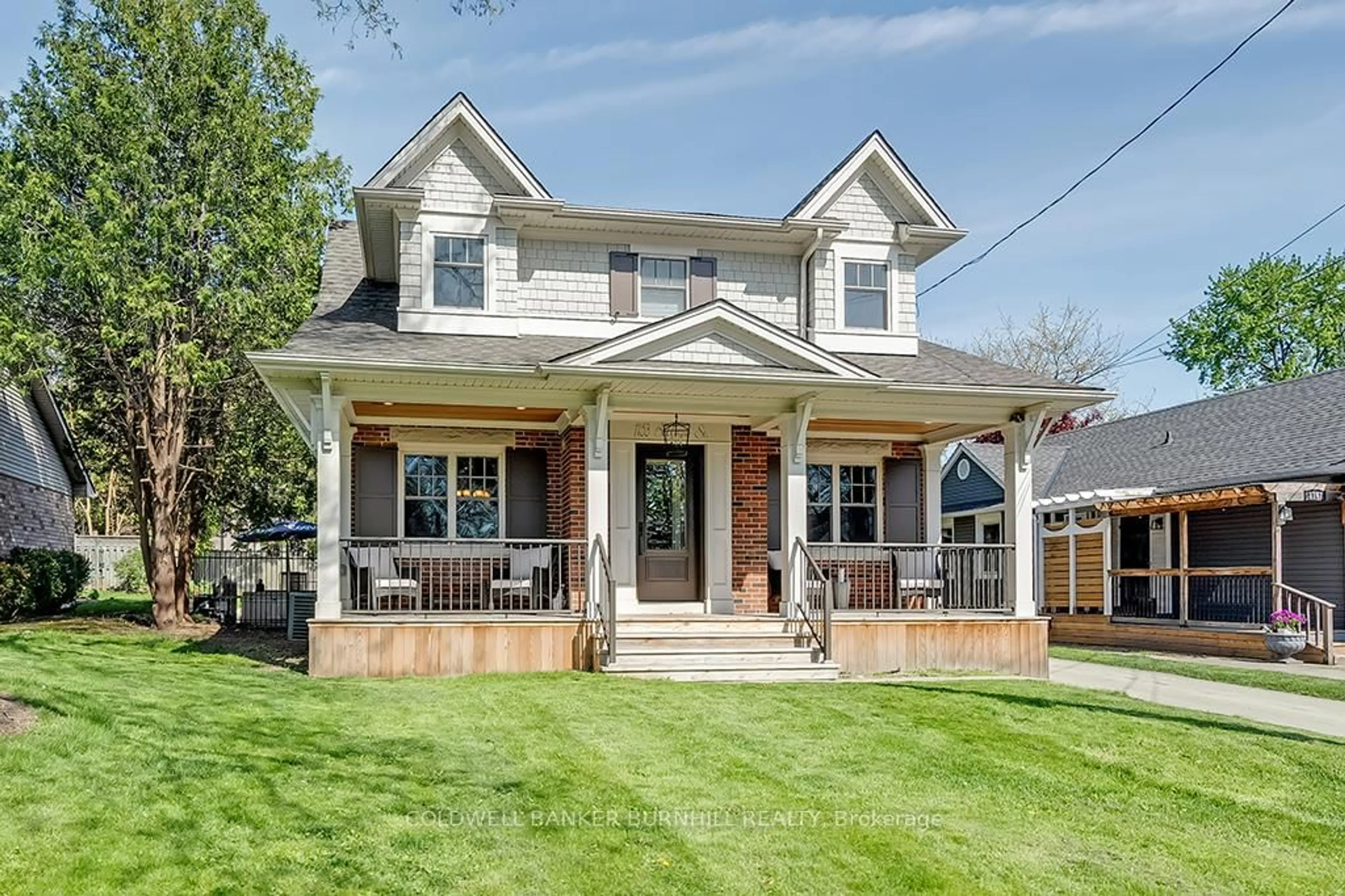 Home with brick exterior material, street for 1153 BELLVIEW St, Burlington Ontario L7S 1C6