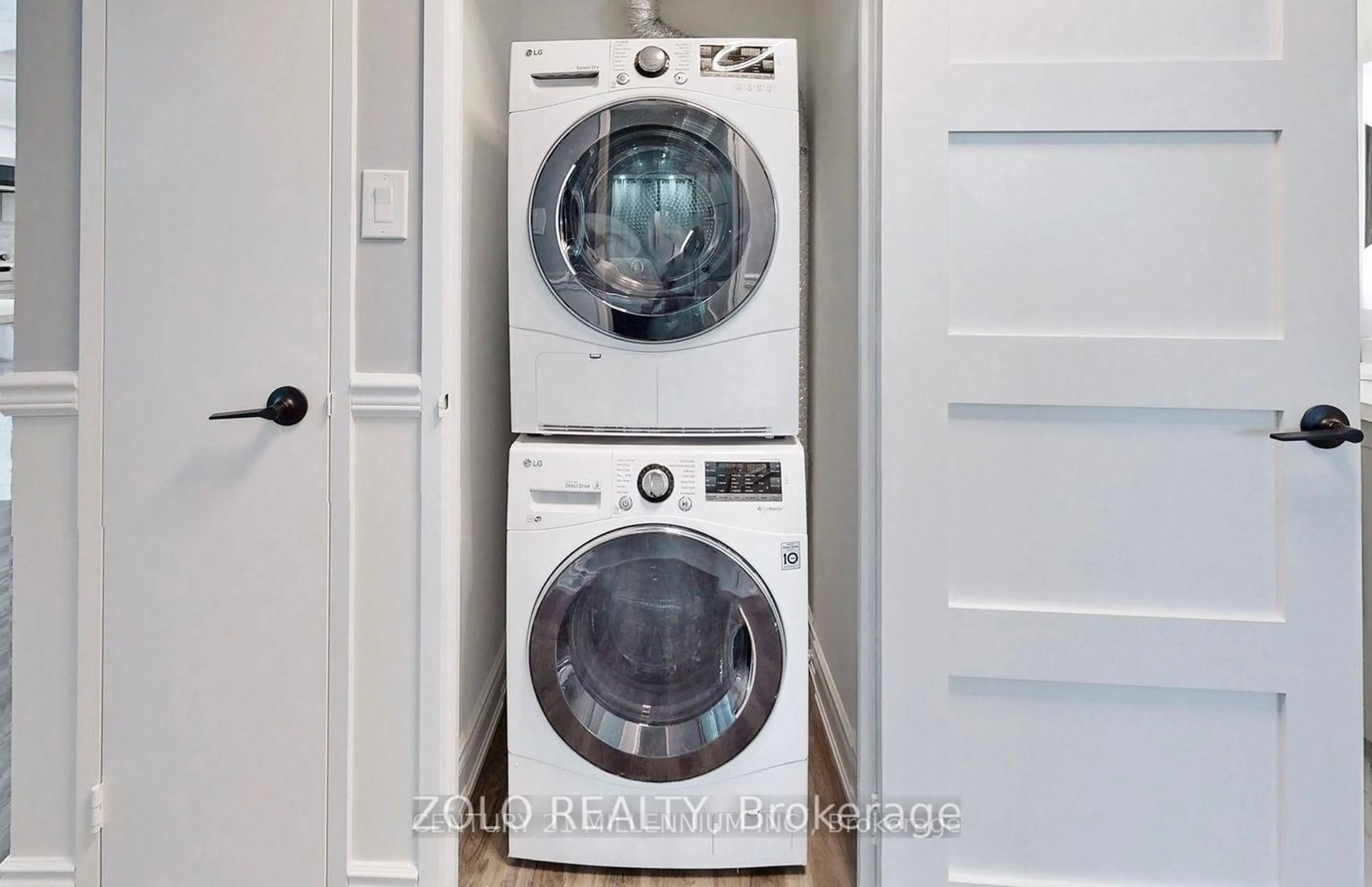 Laundry room for 8 Lisa St #1903, Brampton Ontario L6T 4S6