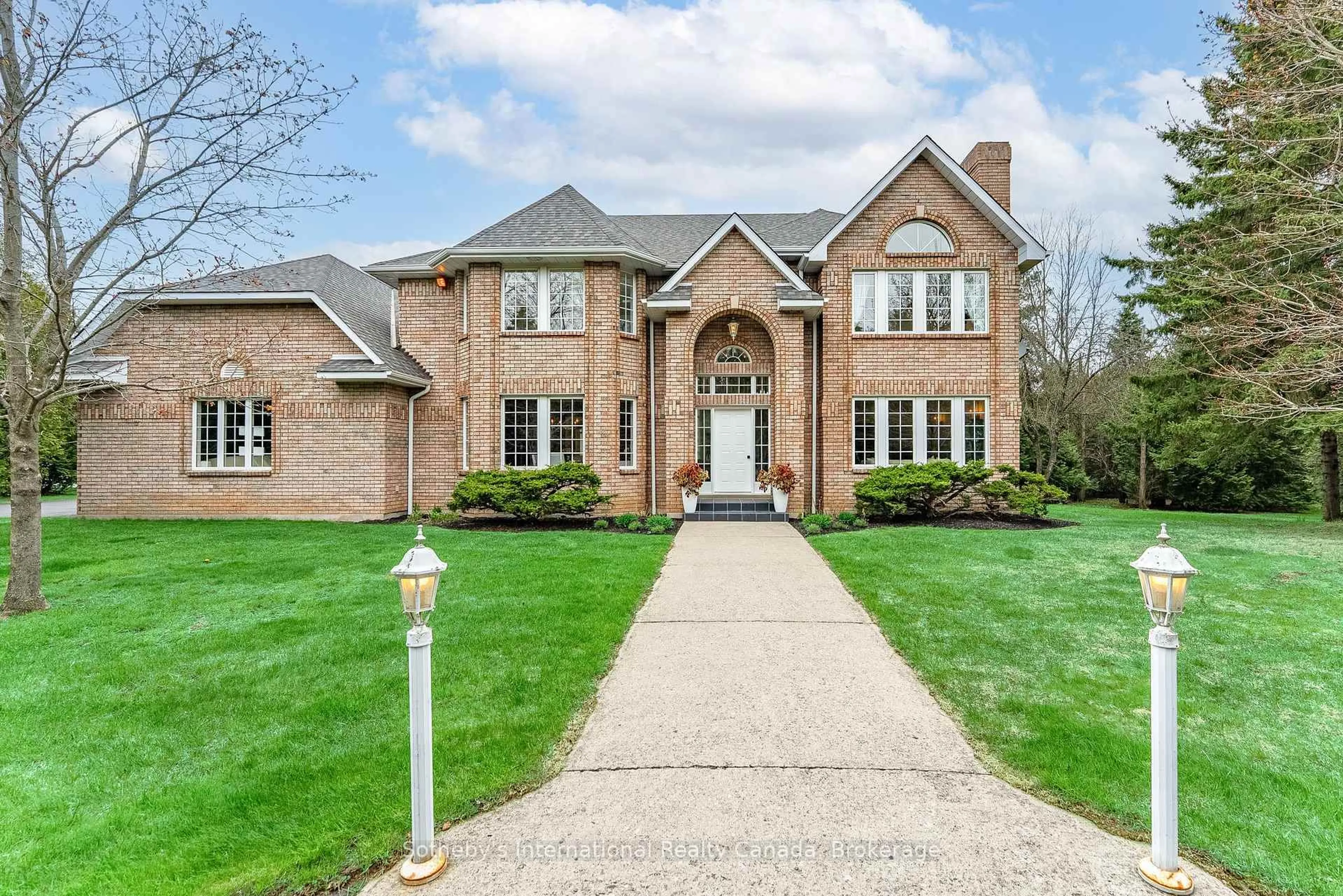 Home with brick exterior material, street for 14301 Sixth Line, Milton Ontario L7J 2L7