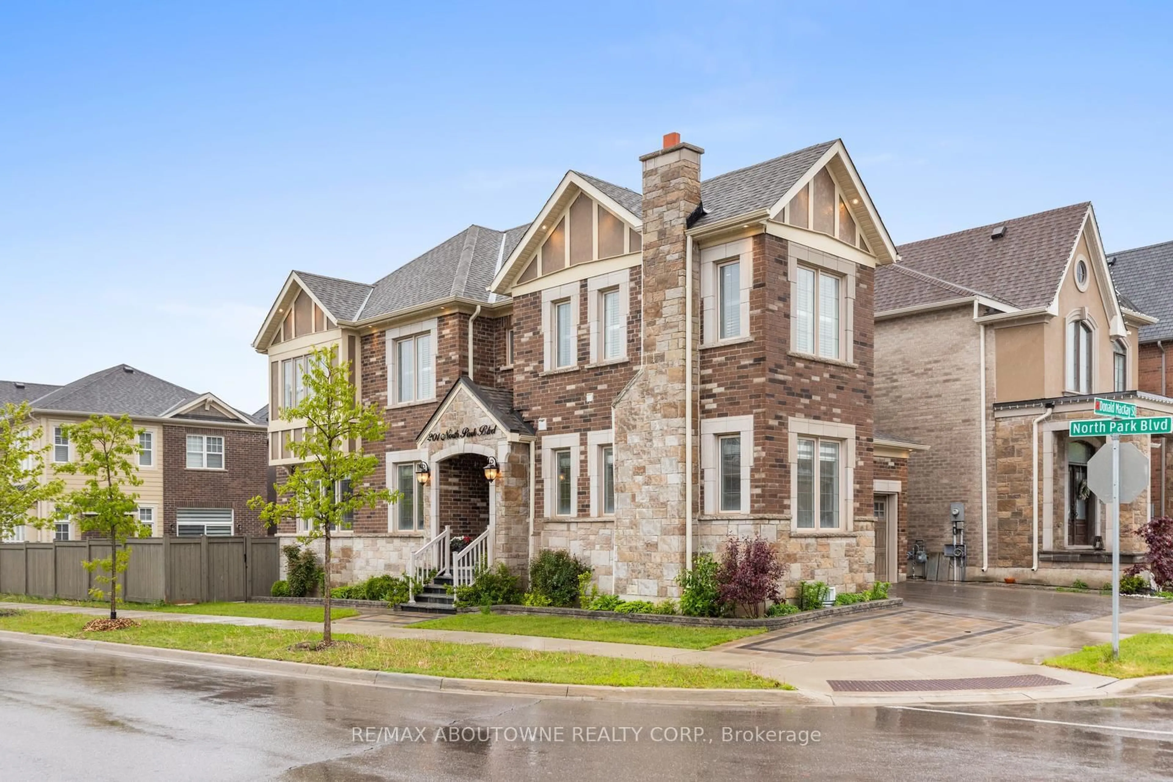 Home with brick exterior material, street for 201 North Park Blvd, Oakville Ontario L6M 5K2