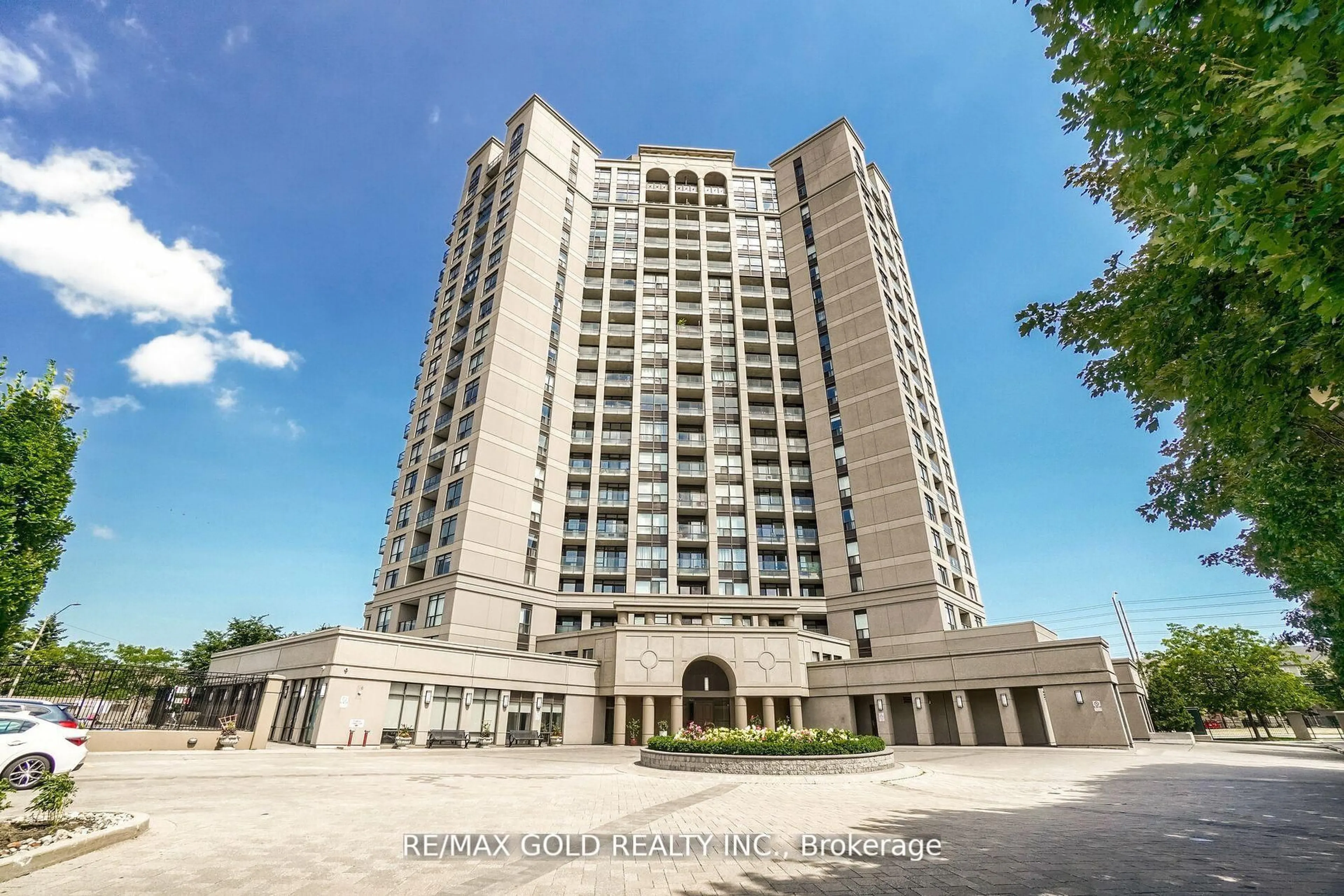 Indoor foyer for 220 Forum Dr #1703, Mississauga Ontario L4Z 4K1