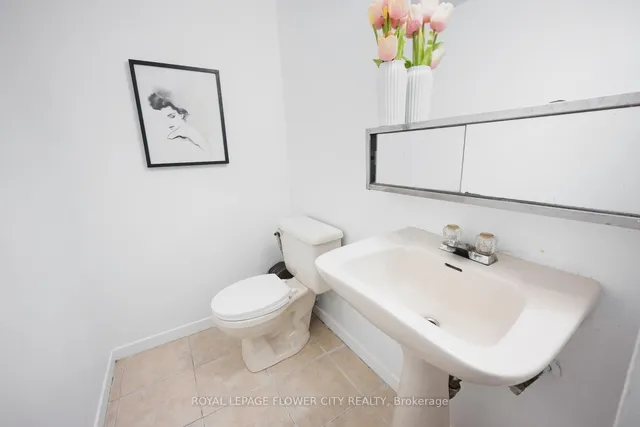 Additional property image - 1615 Bloor St Unit 207