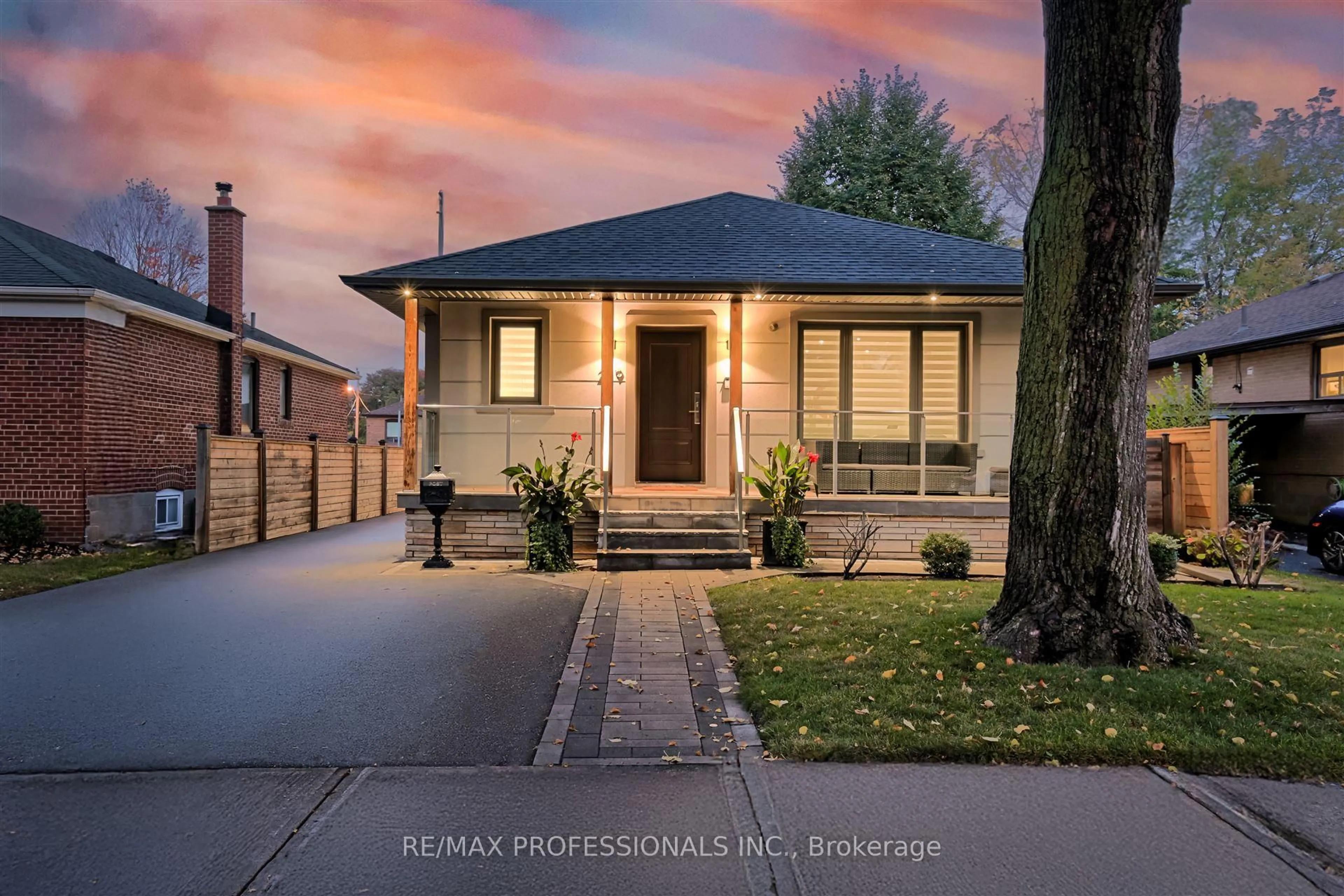 Home with brick exterior material, street for 229 Sheldon Ave, Toronto Ontario M8W 4L8
