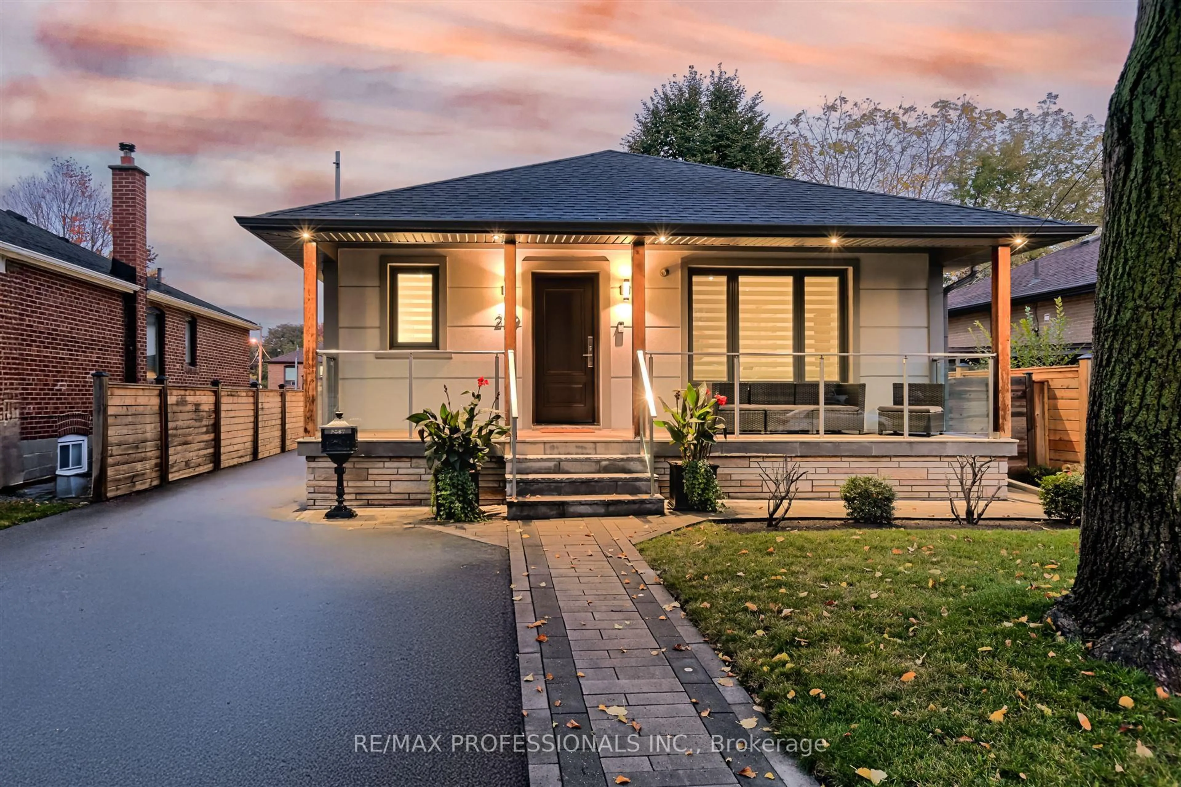 Home with brick exterior material, street for 229 Sheldon Ave, Toronto Ontario M8W 4L8
