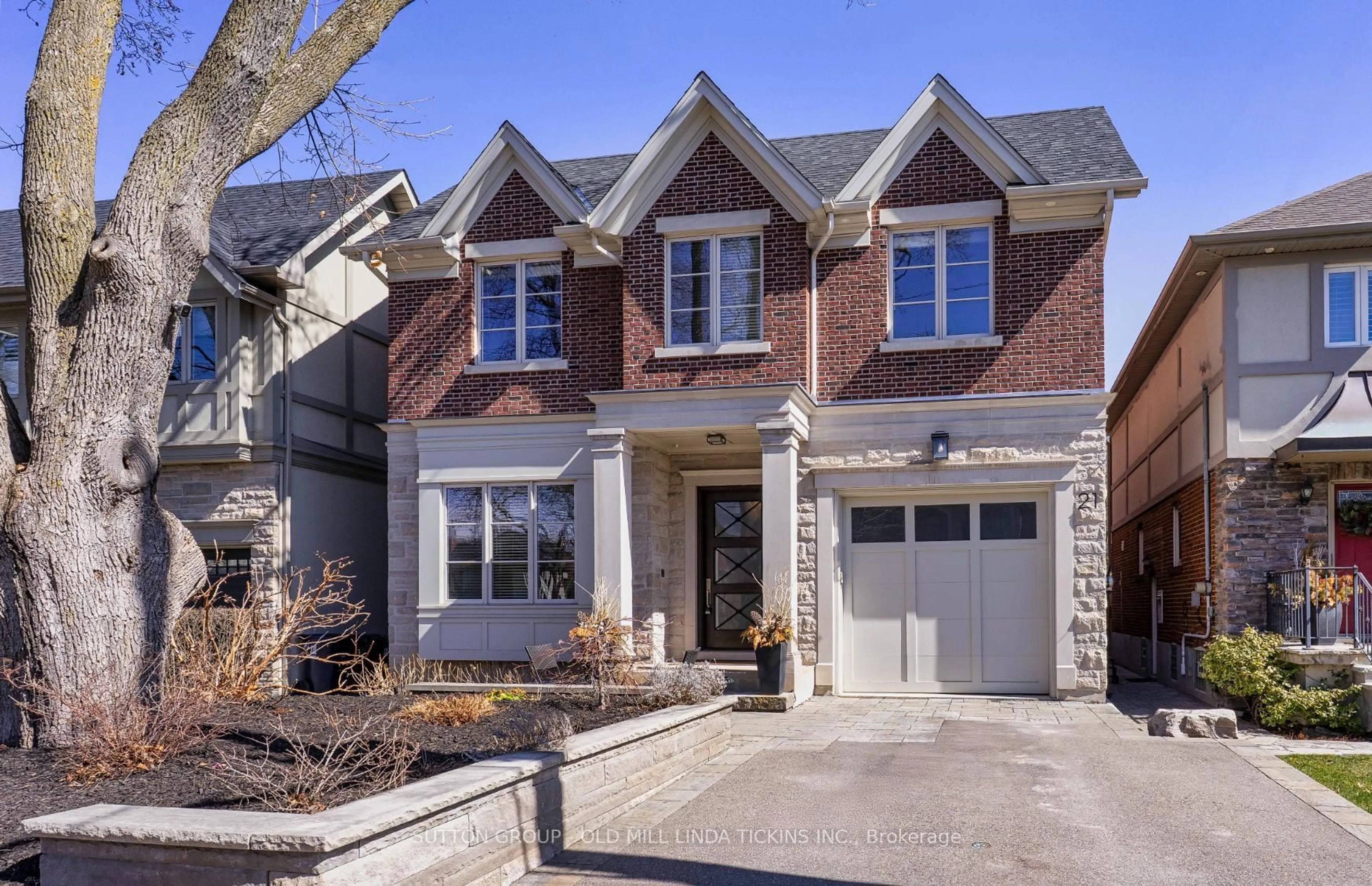 Home with brick exterior material, street for 21 Mcclinchy Ave, Toronto Ontario M8X 2H9
