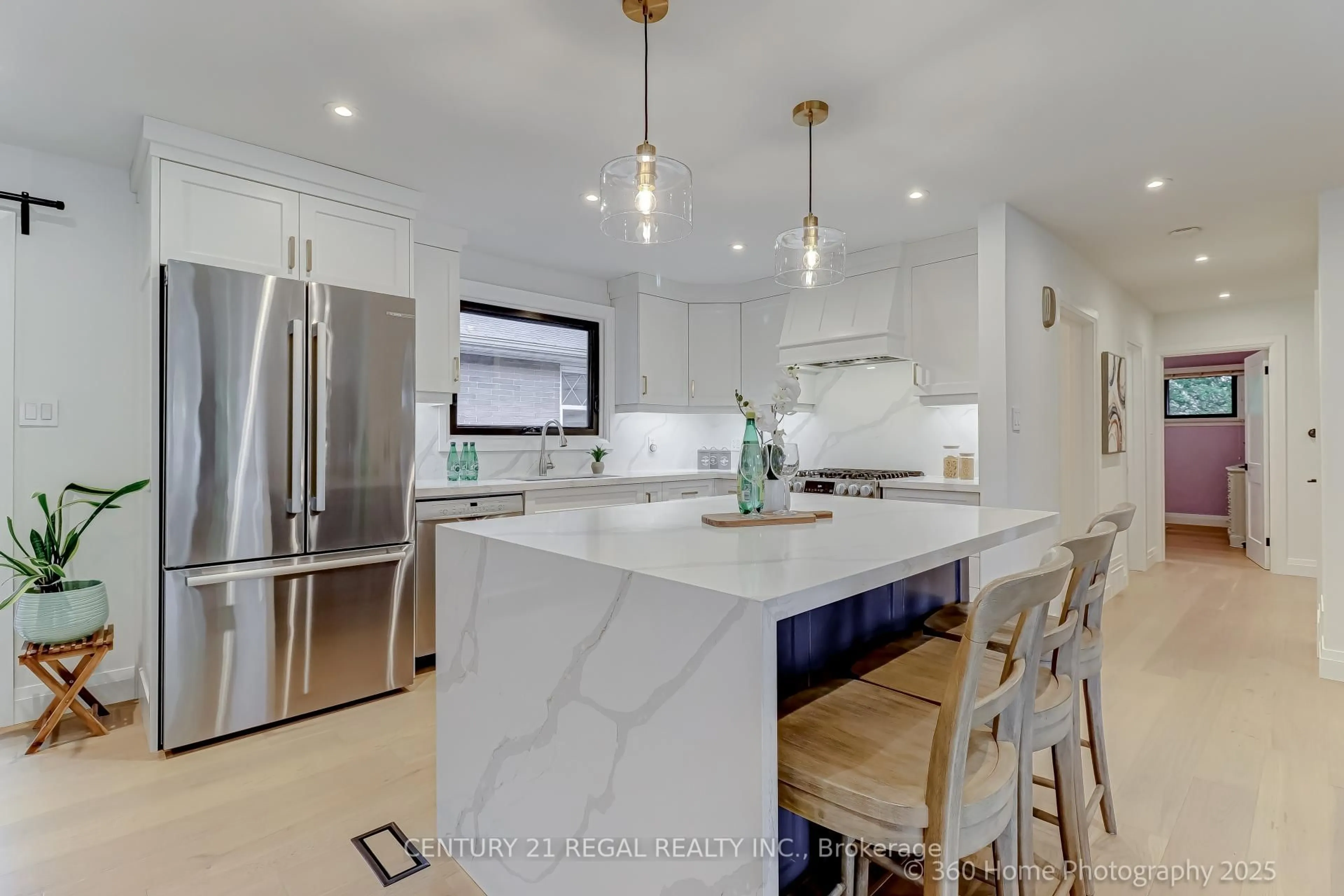 Open concept kitchen, ceramic/tile floor for 51 Sabrina Dr, Toronto Ontario M9R 2J7