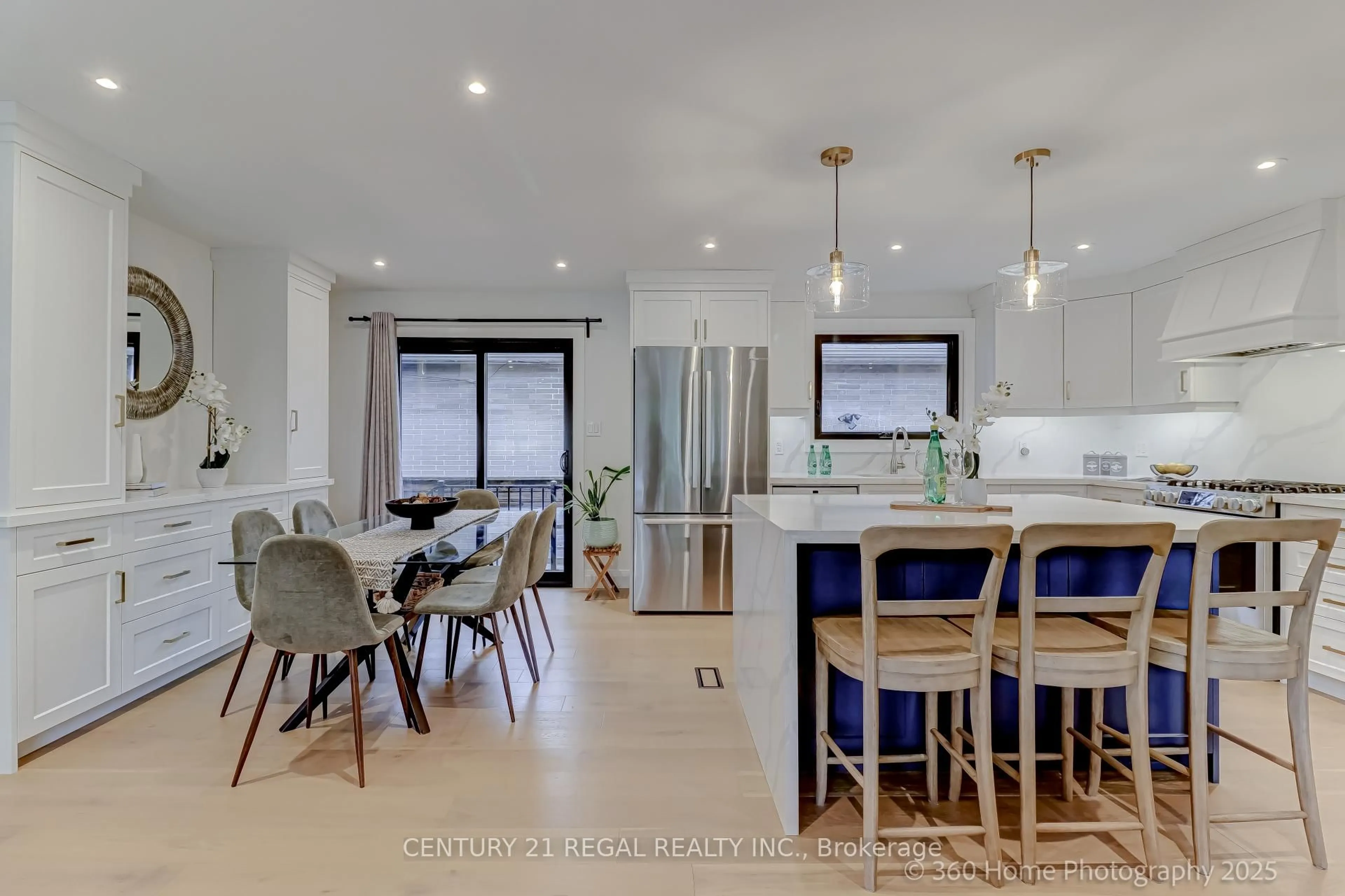 Open concept kitchen, ceramic/tile floor for 51 Sabrina Dr, Toronto Ontario M9R 2J7