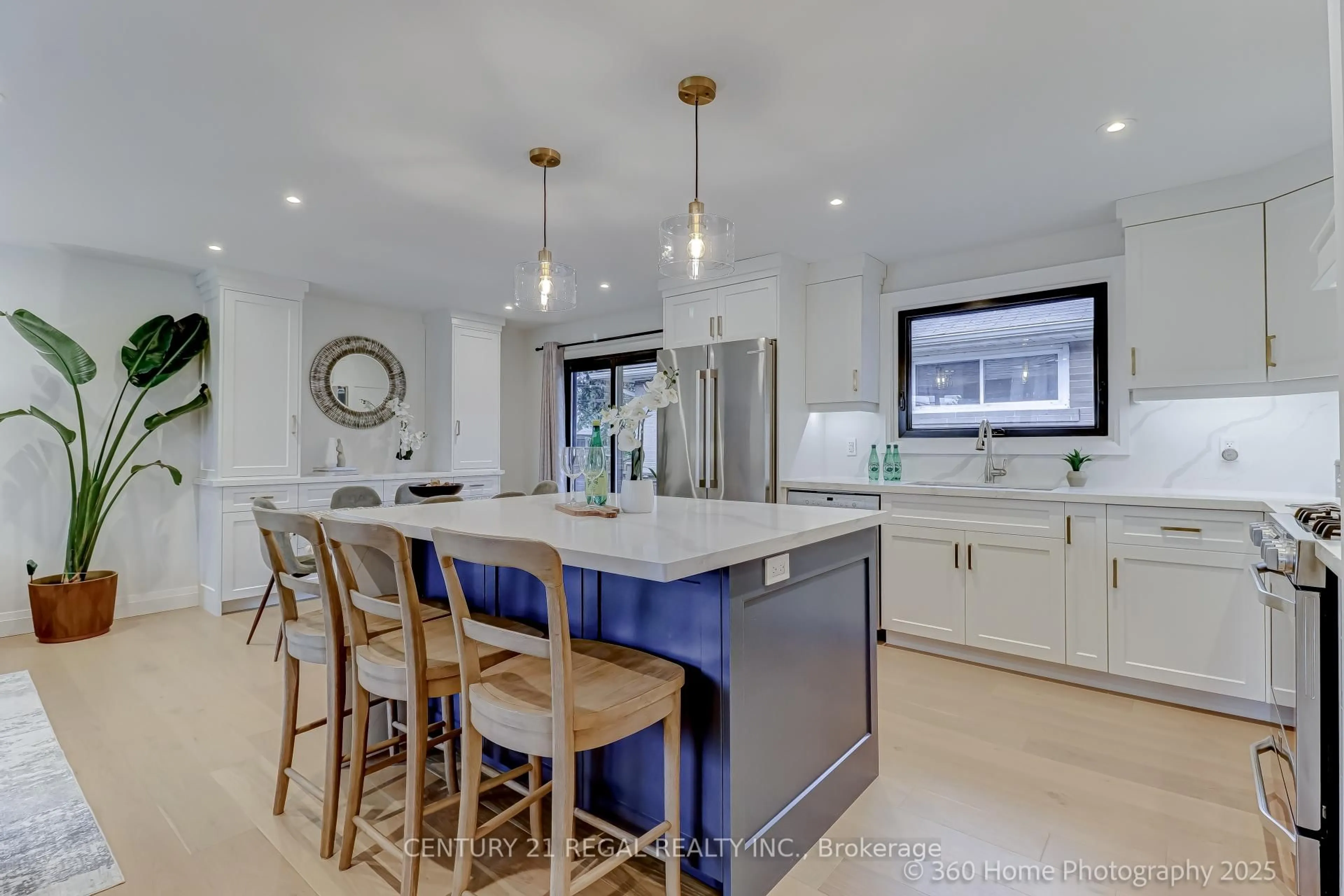 Open concept kitchen, ceramic/tile floor for 51 Sabrina Dr, Toronto Ontario M9R 2J7