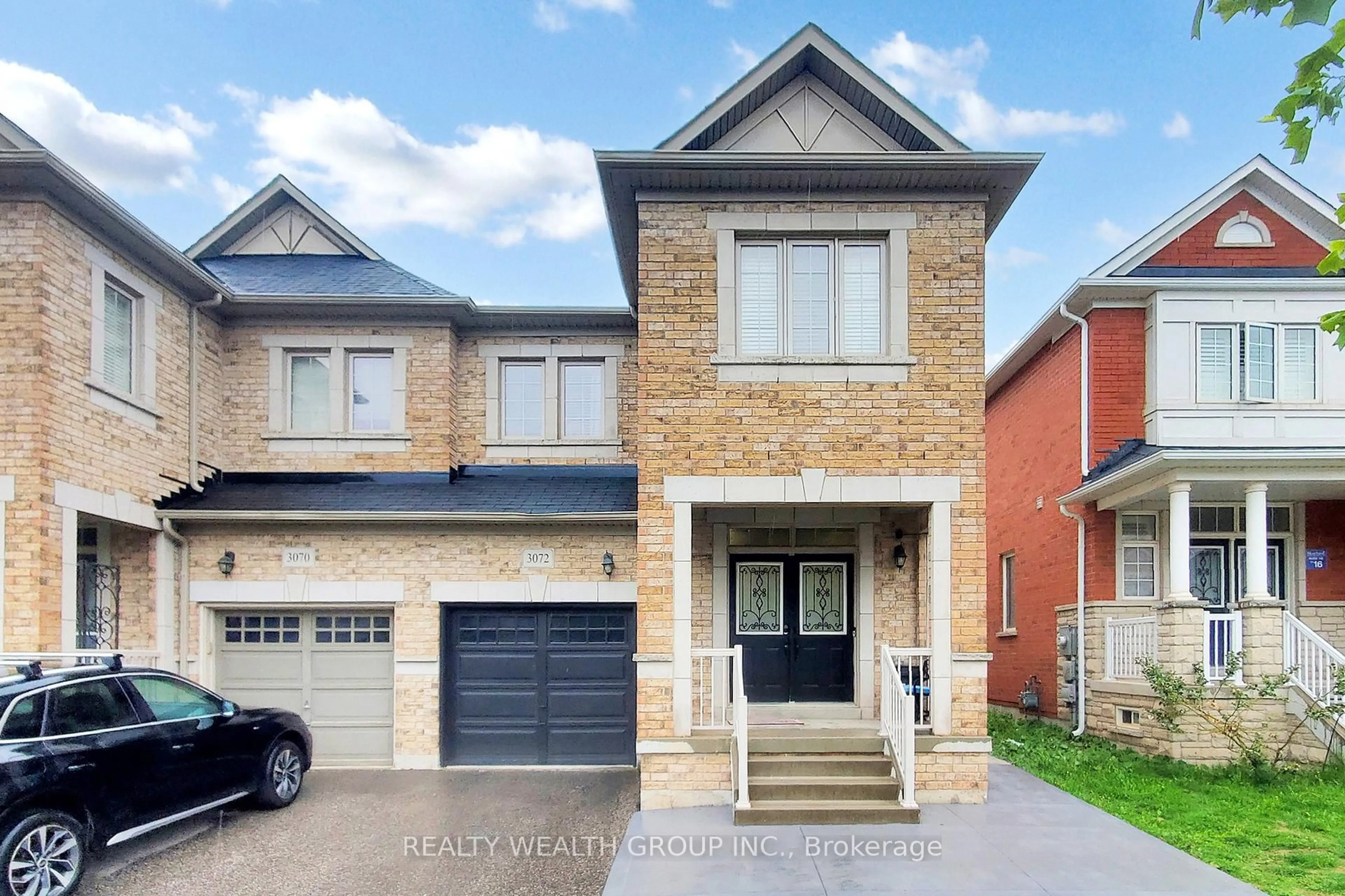 Home with brick exterior material, street for 3072 Janice Dr, Oakville Ontario L6M 0S7