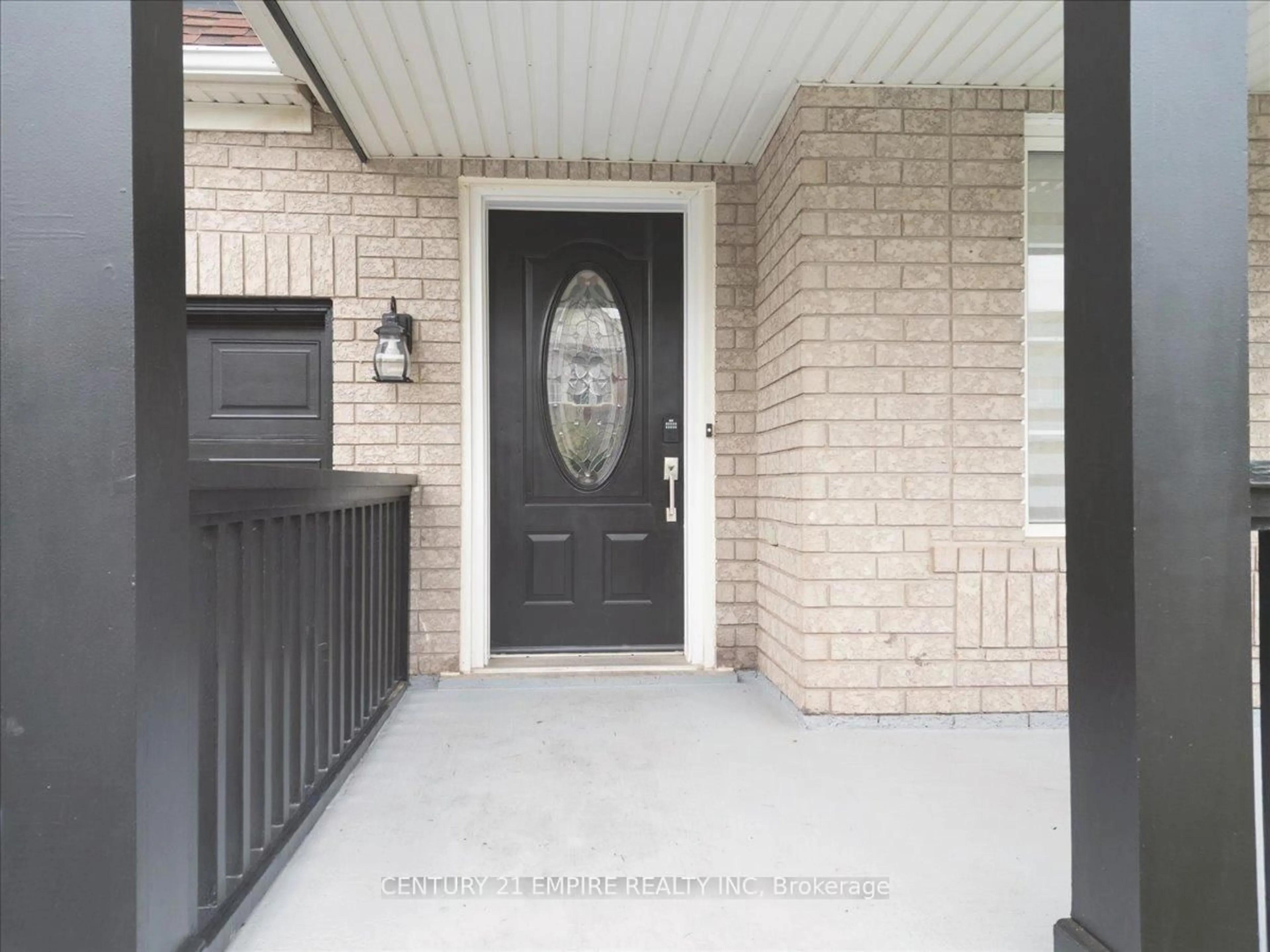 Indoor entryway for 5 Teston St, Brampton Ontario L7A 1P3