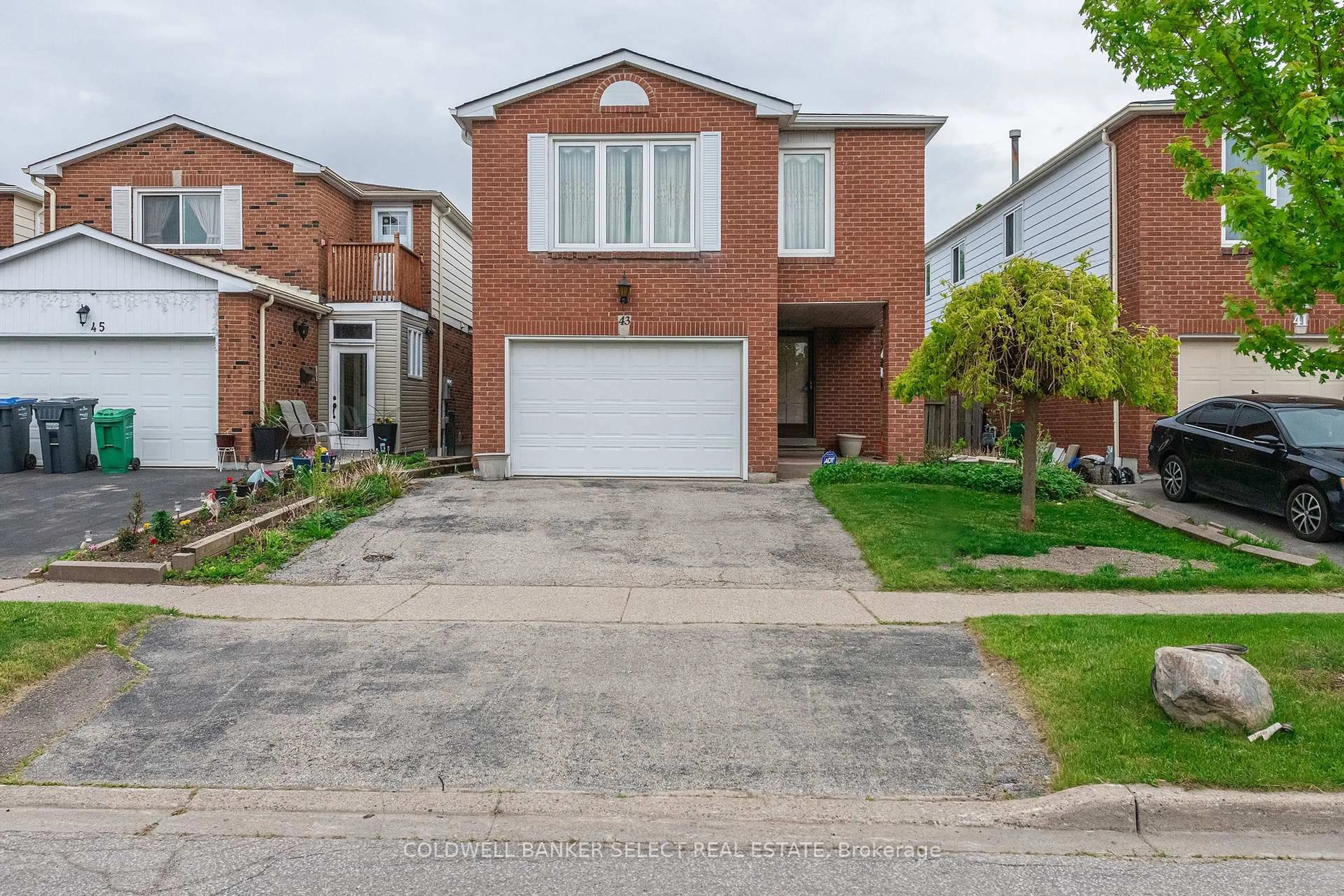 Home with brick exterior material, street for 43 Morton Way, Brampton Ontario L6Y 2R6