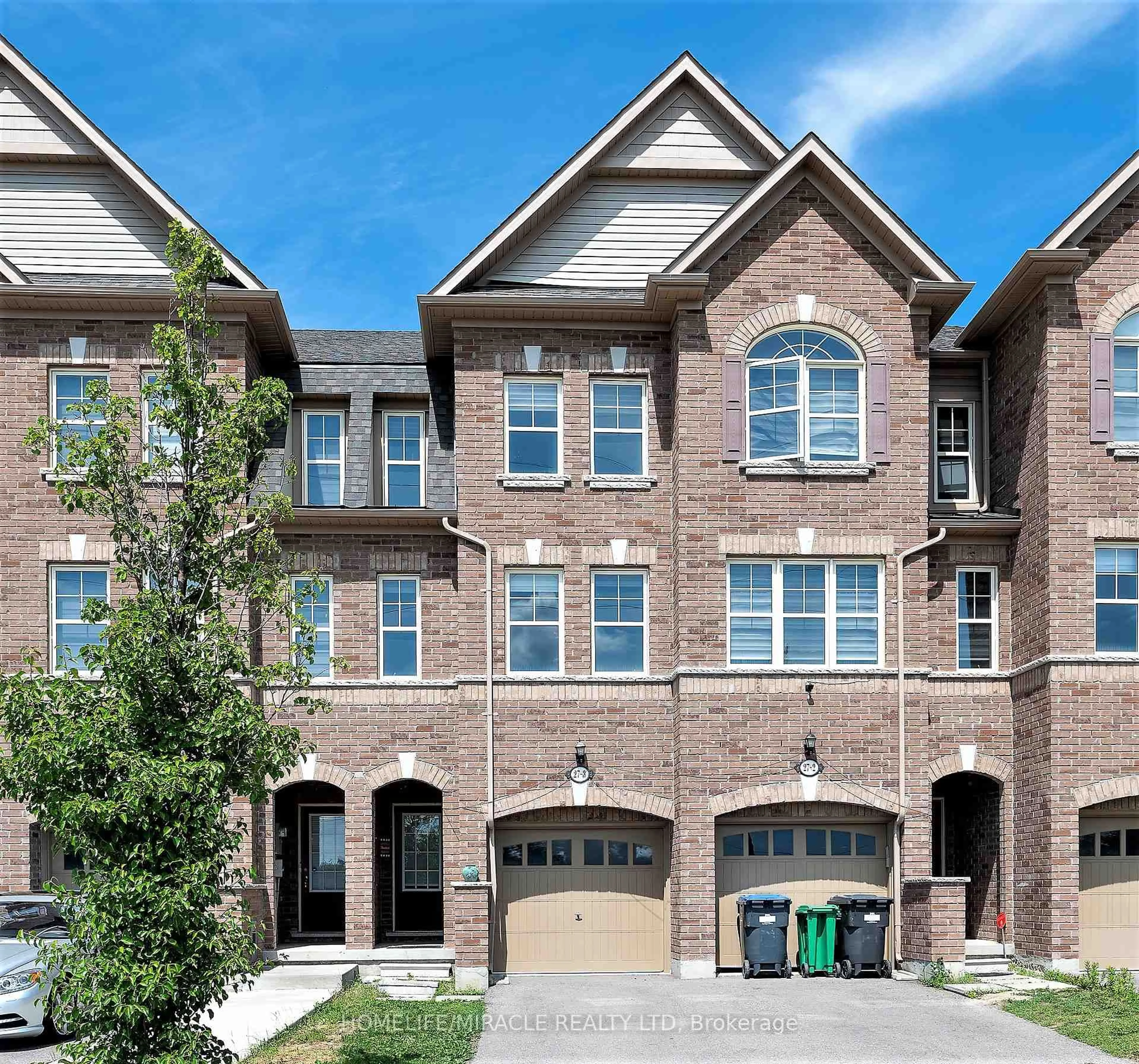 Home with brick exterior material, street for 27 Pennycross Cres #3, Brampton Ontario L7A 4M1