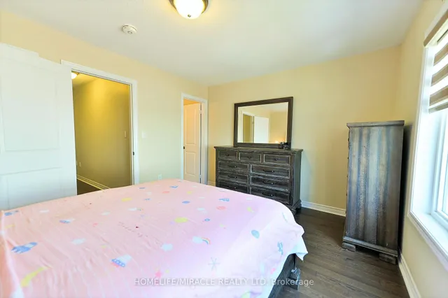 Additional image 16 of 27 Pennycross Cres Unit 3