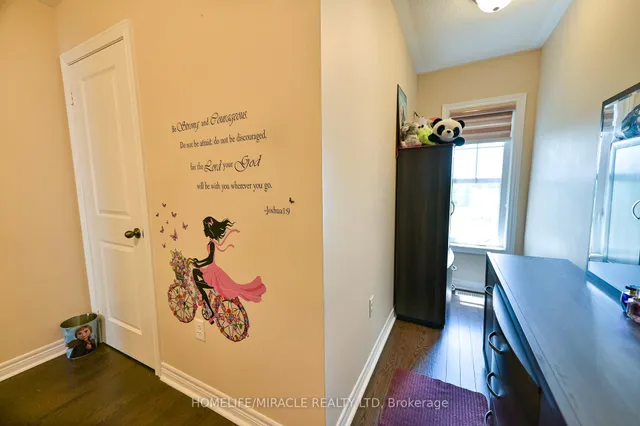 Additional image 13 of 27 Pennycross Cres Unit 3