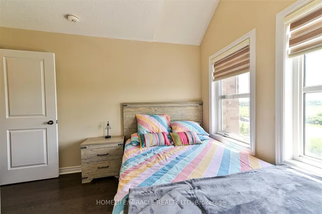 Additional image 11 of 27 Pennycross Cres Unit 3