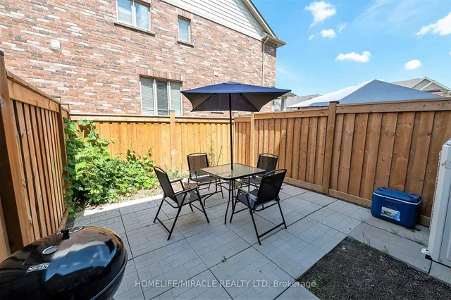 Additional image 9 of 27 Pennycross Cres Unit 3