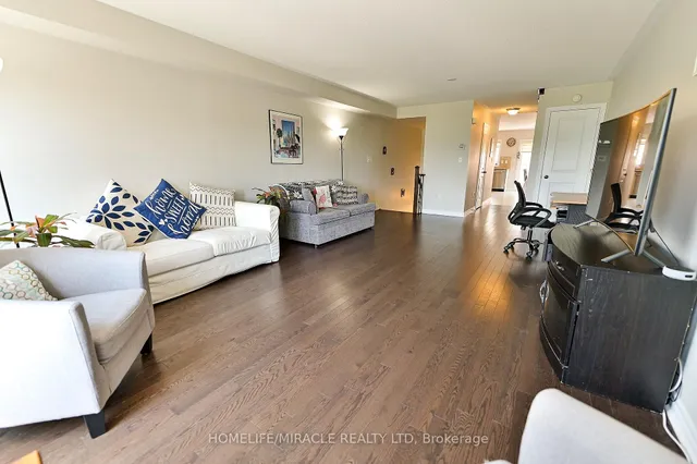 Additional image 27 of 27 Pennycross Cres Unit 3