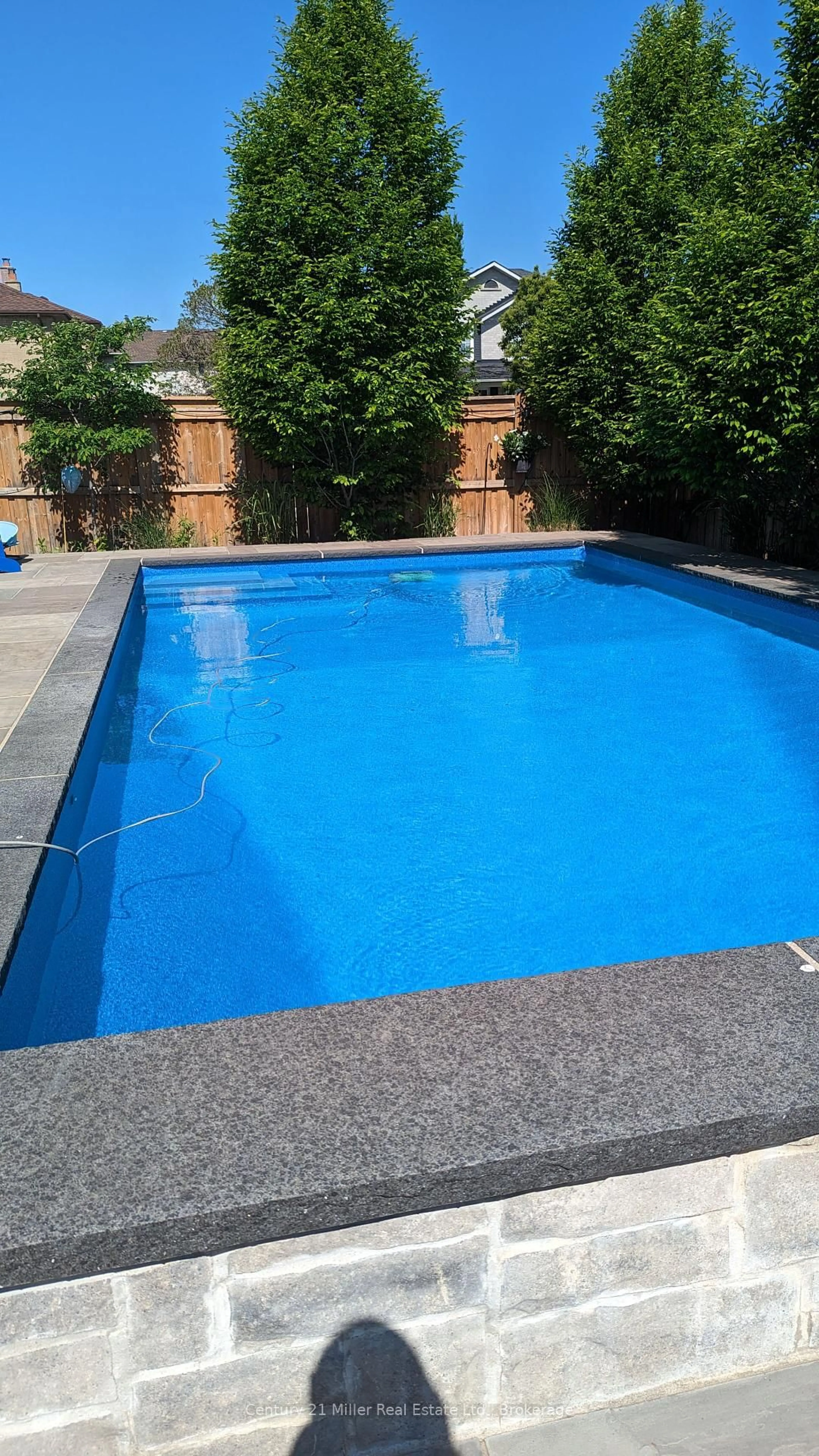 Pool for 3263 Mead Cres, Burlington Ontario L7M 3N2