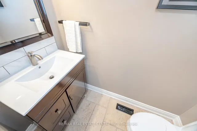 Additional property image - 1196 Bough Beeches Blvd