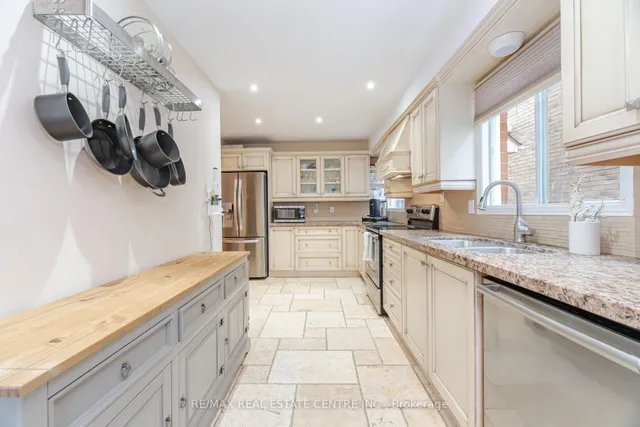 Additional property image - 1196 Bough Beeches Blvd
