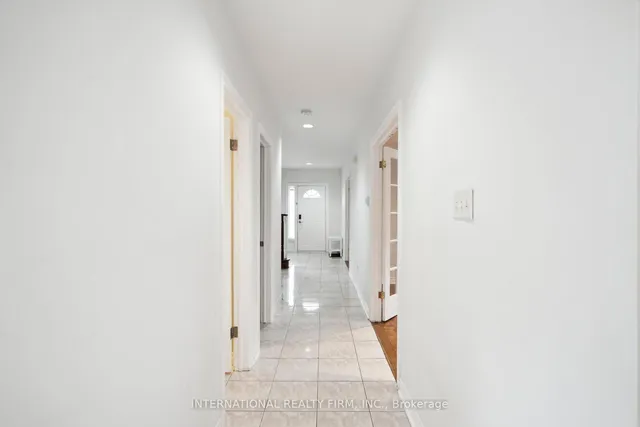 Additional property image - 1928 Lawrence Ave