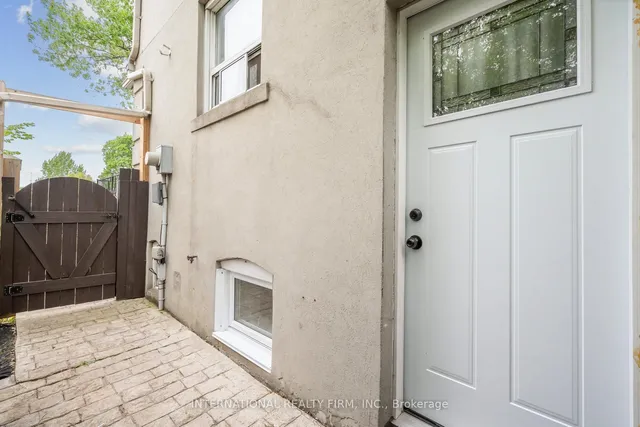 Additional property image - 1928 Lawrence Ave