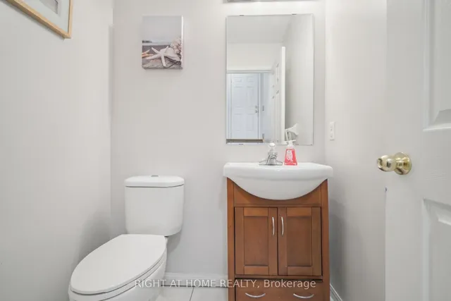 Additional image 7 of 477 Farlow Cres