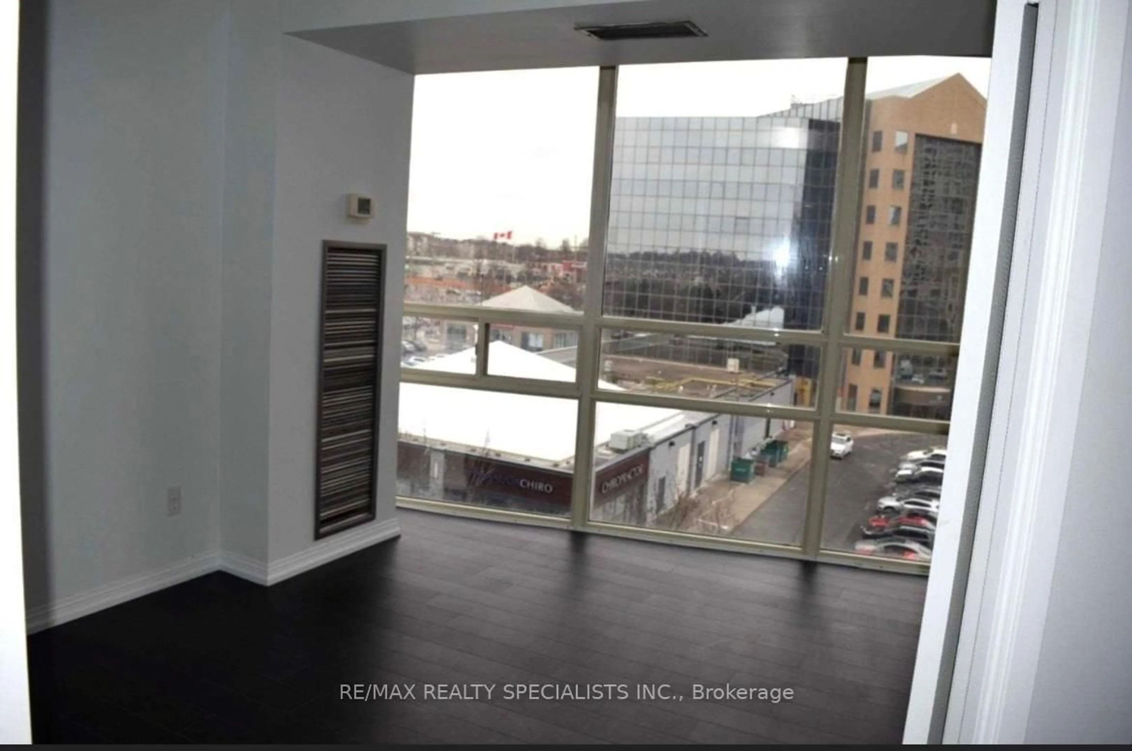 Unknown for 50 Eglinton Ave #605, Mississauga Ontario L5R 3P4