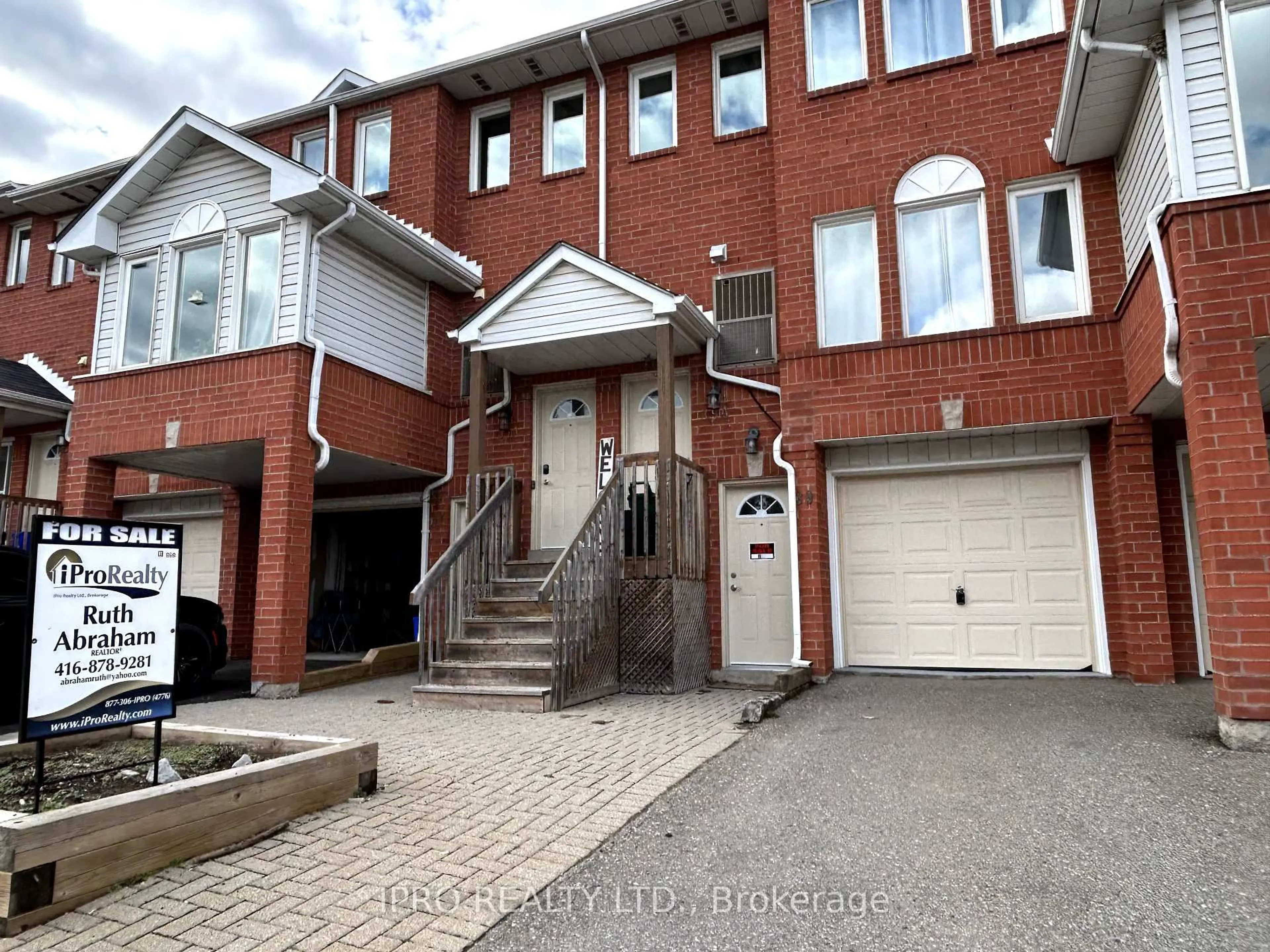 Home with brick exterior material, street for 39 Wylie Circ #37, Halton Hills Ontario L7G 5M1