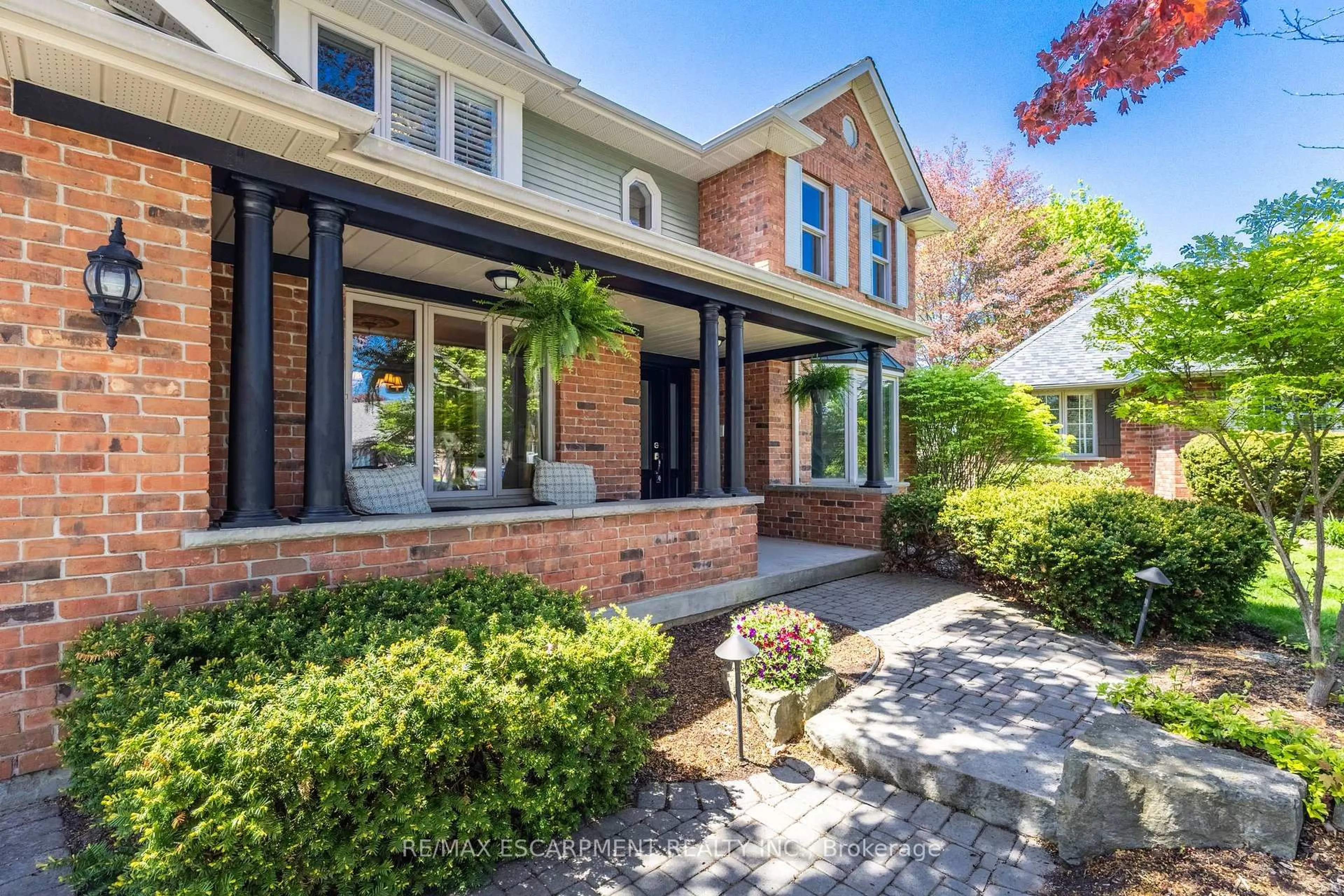Home with brick exterior material, street for 954 Wintergreen Pl, Burlington Ontario L7T 4K4
