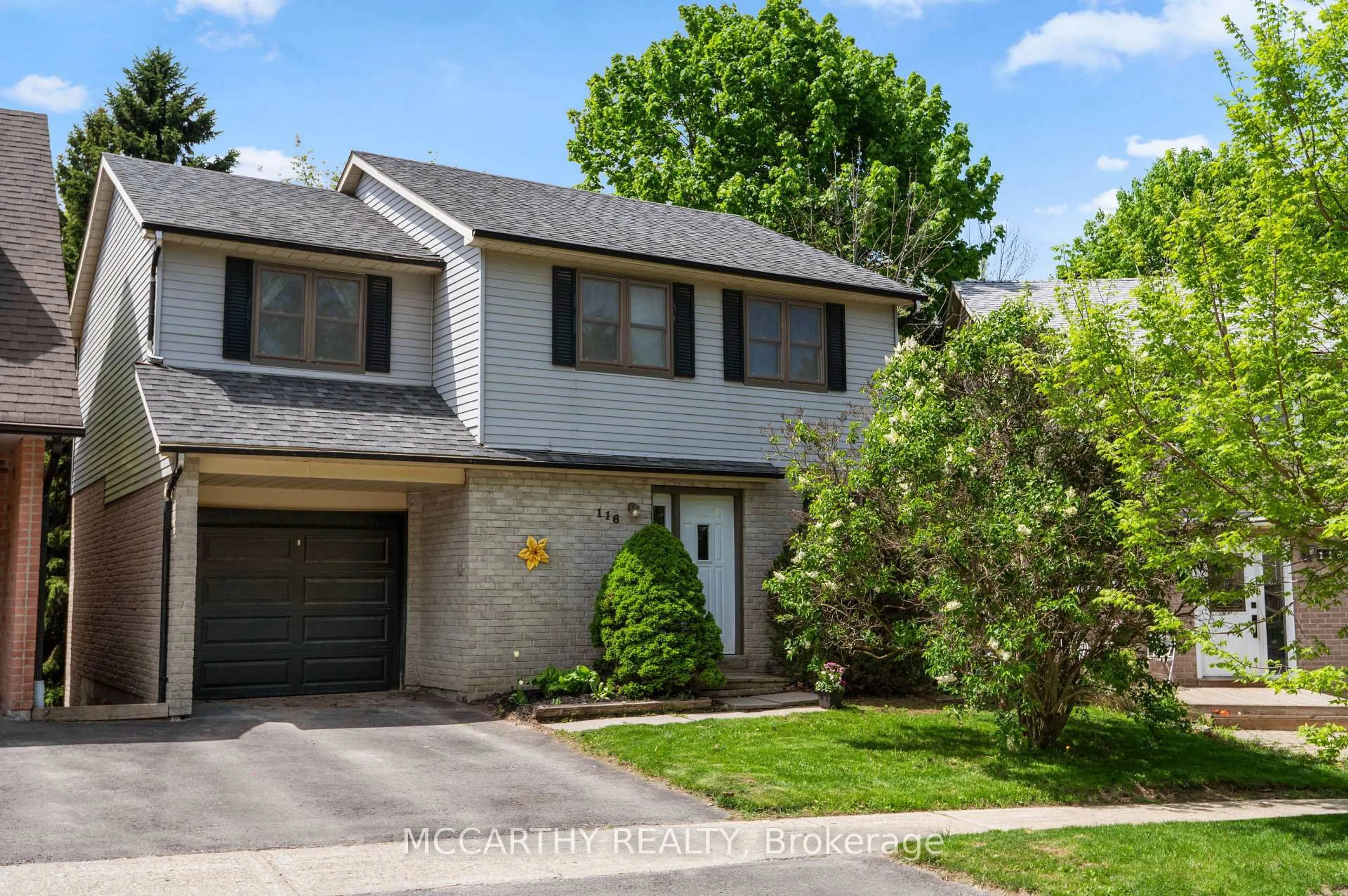 Home with brick exterior material, street for 116 Goldgate Cres, Orangeville Ontario L9W 4B9