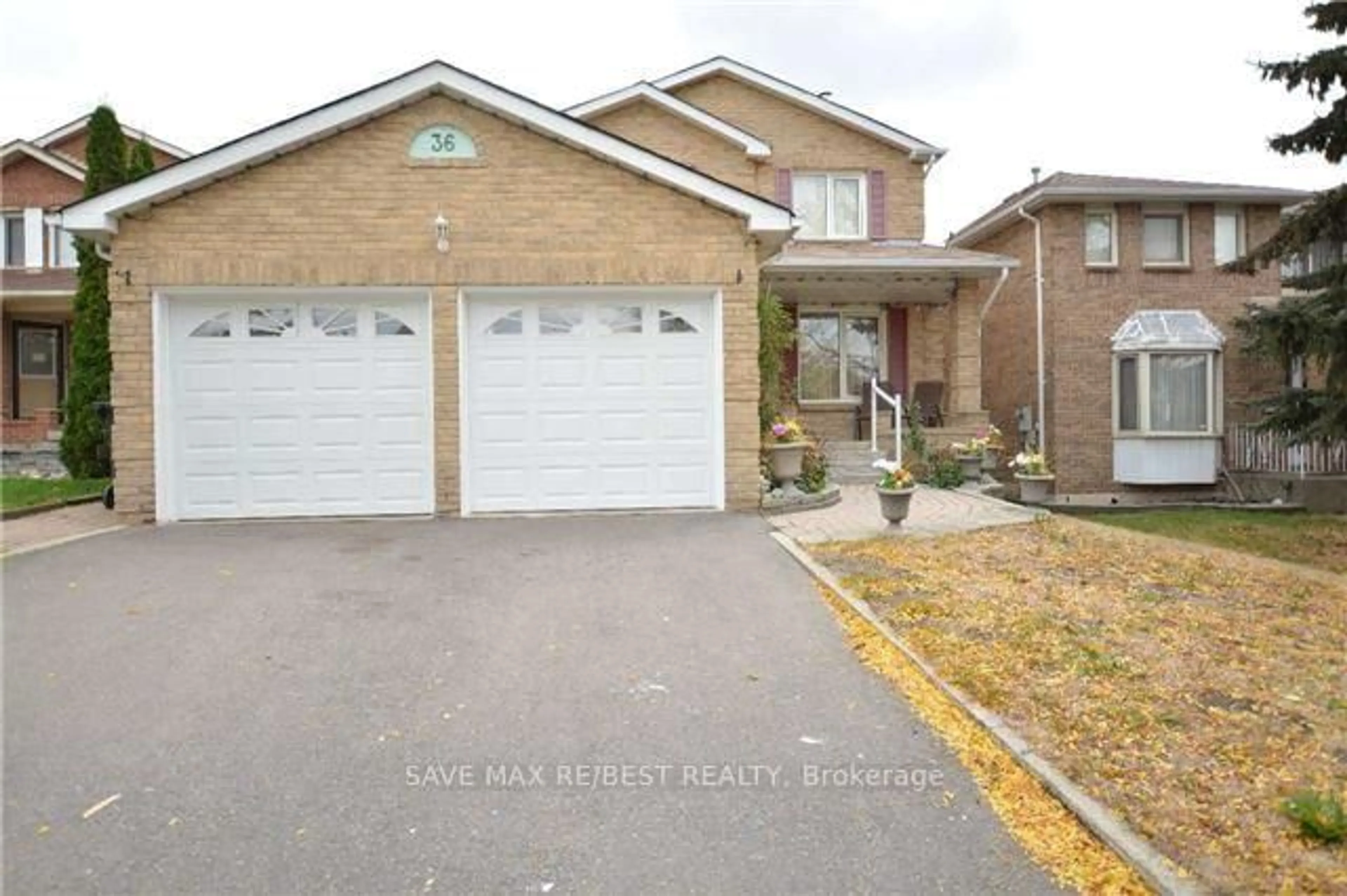 Home with brick exterior material, street for 36 Cousins Crt, Brampton Ontario L6Y 3K4