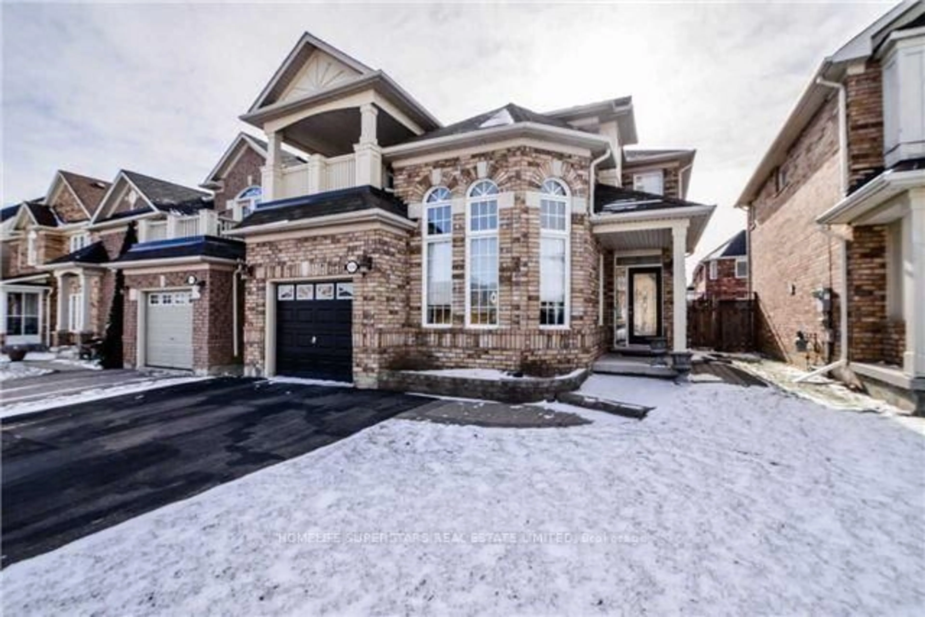 Home with brick exterior material, street for 3836 Baycroft Dr, Mississauga Ontario L5N 8J5