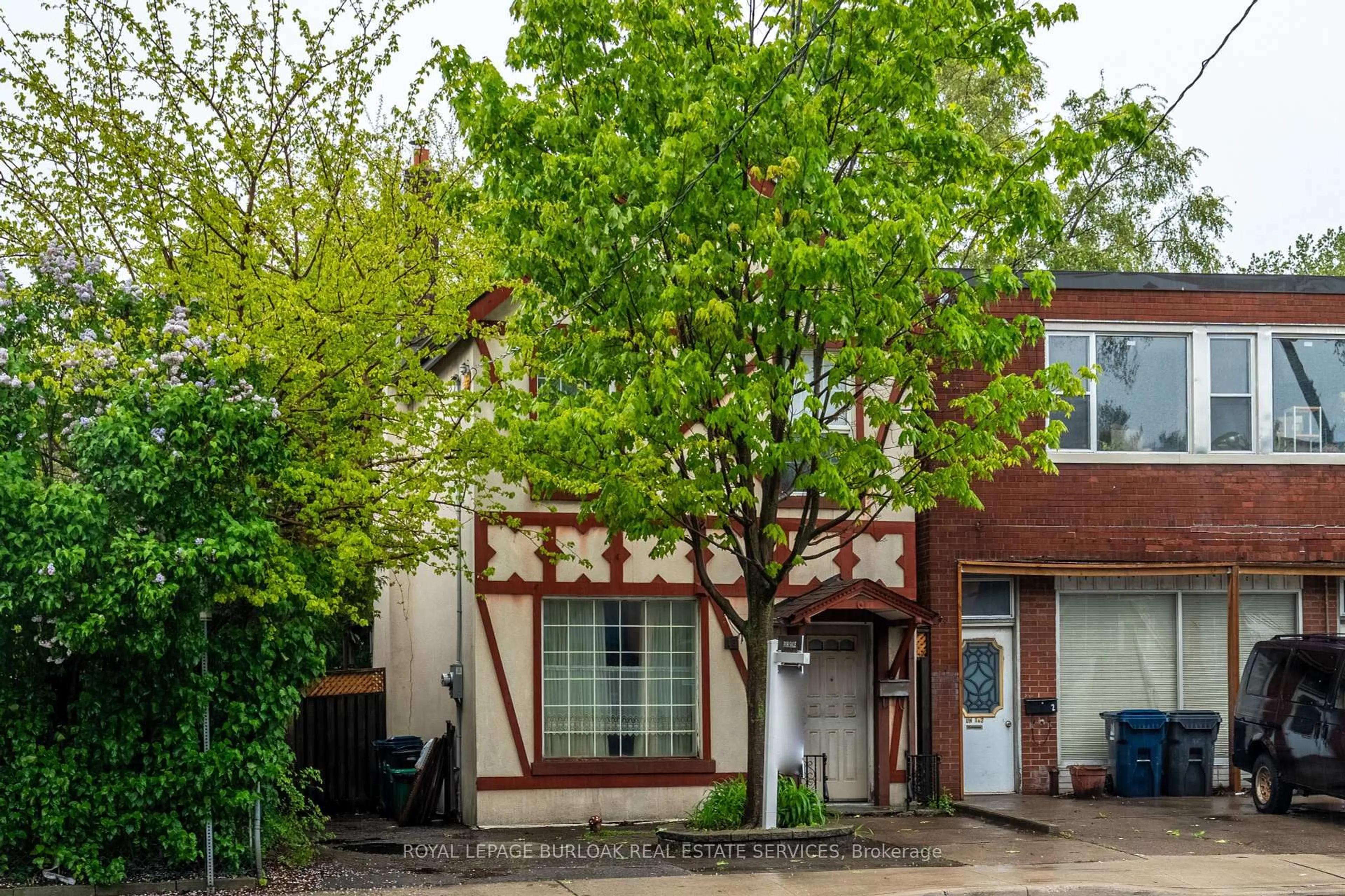 Unknown for 18 Scarlett Rd, Toronto Ontario M6N 4K1