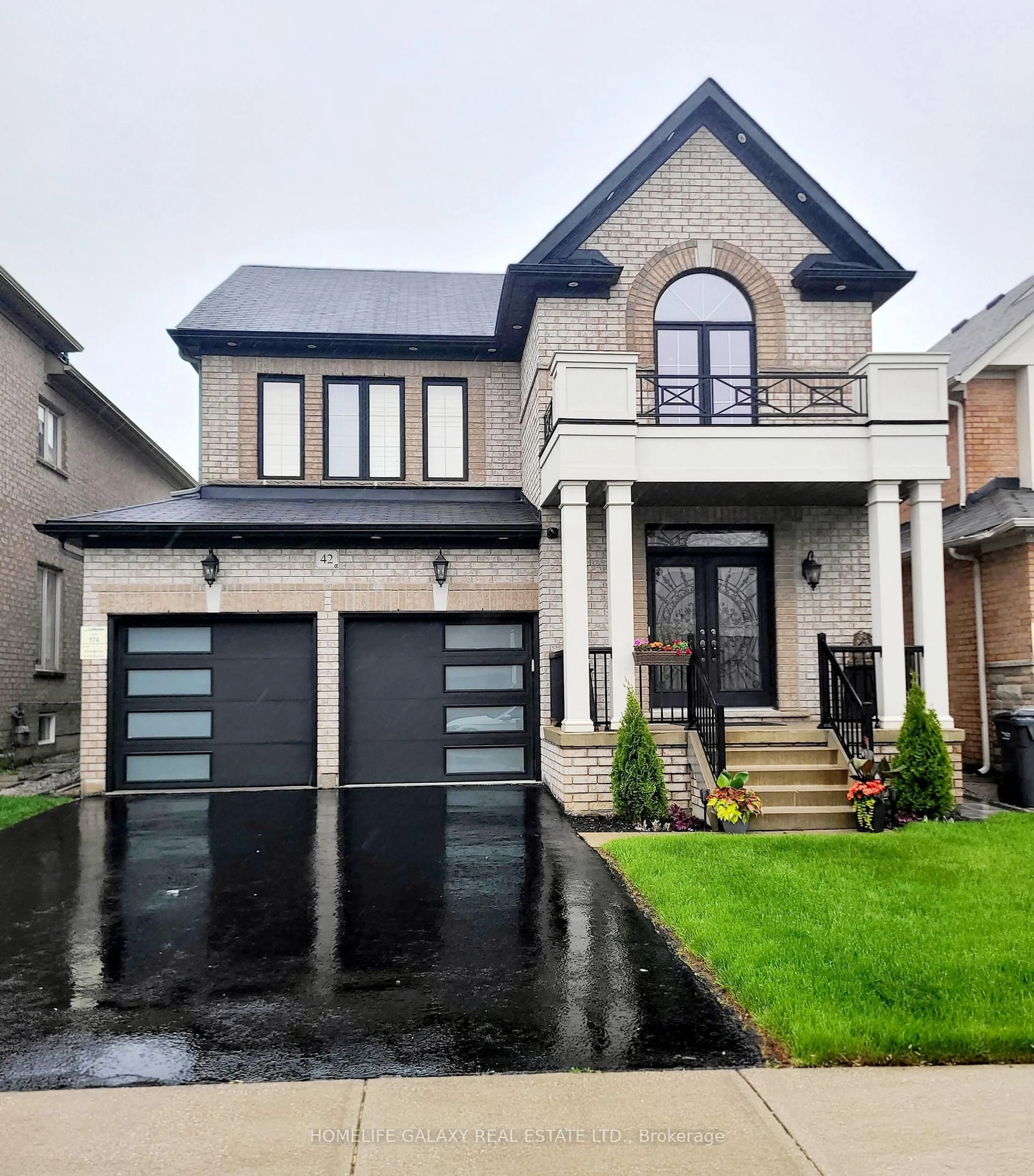 Home with brick exterior material, street for 42 Interlacken Dr, Brampton Ontario L6X 0W5