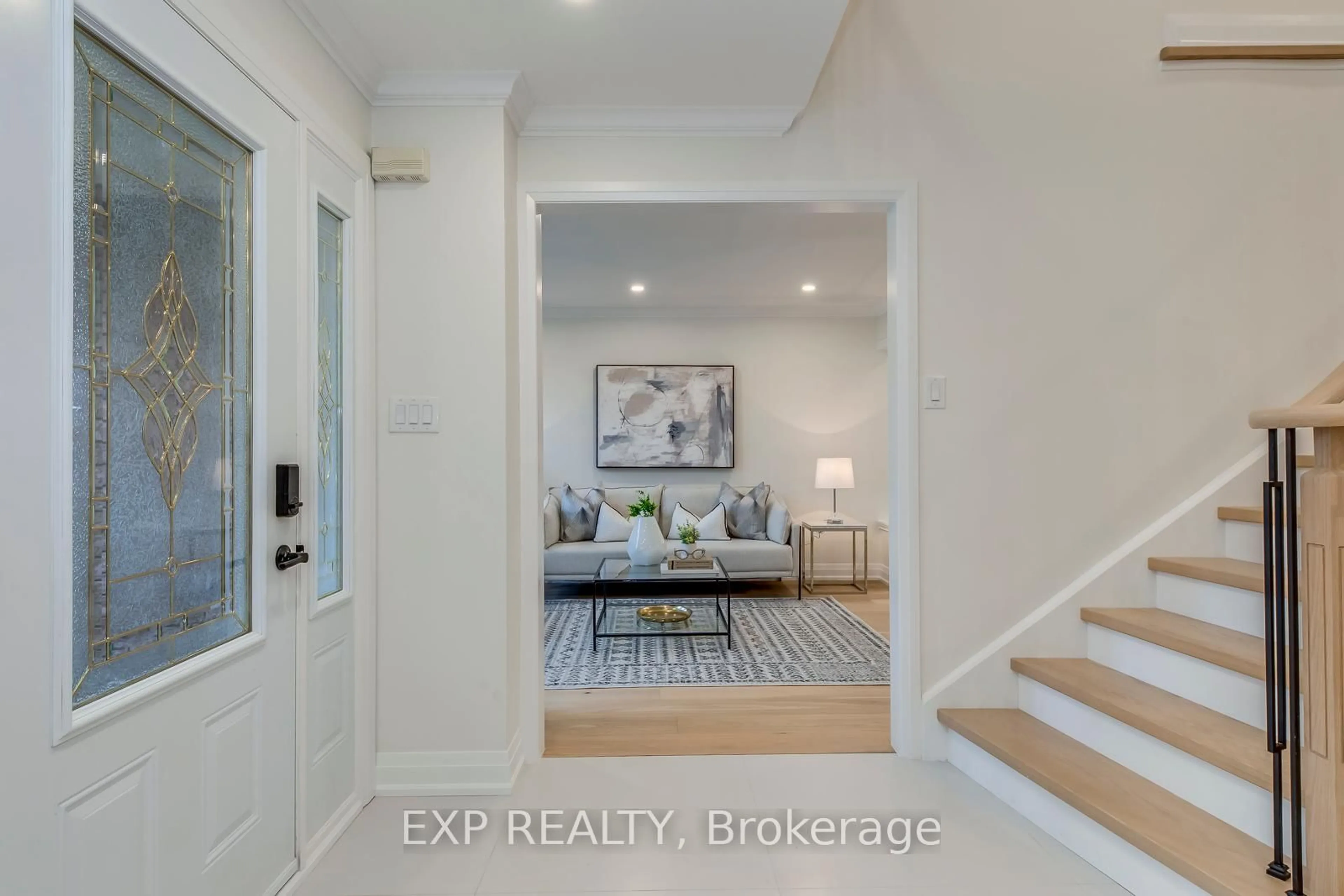 Indoor entryway for 4223 Perivale Rd, Mississauga Ontario L5C 4B1