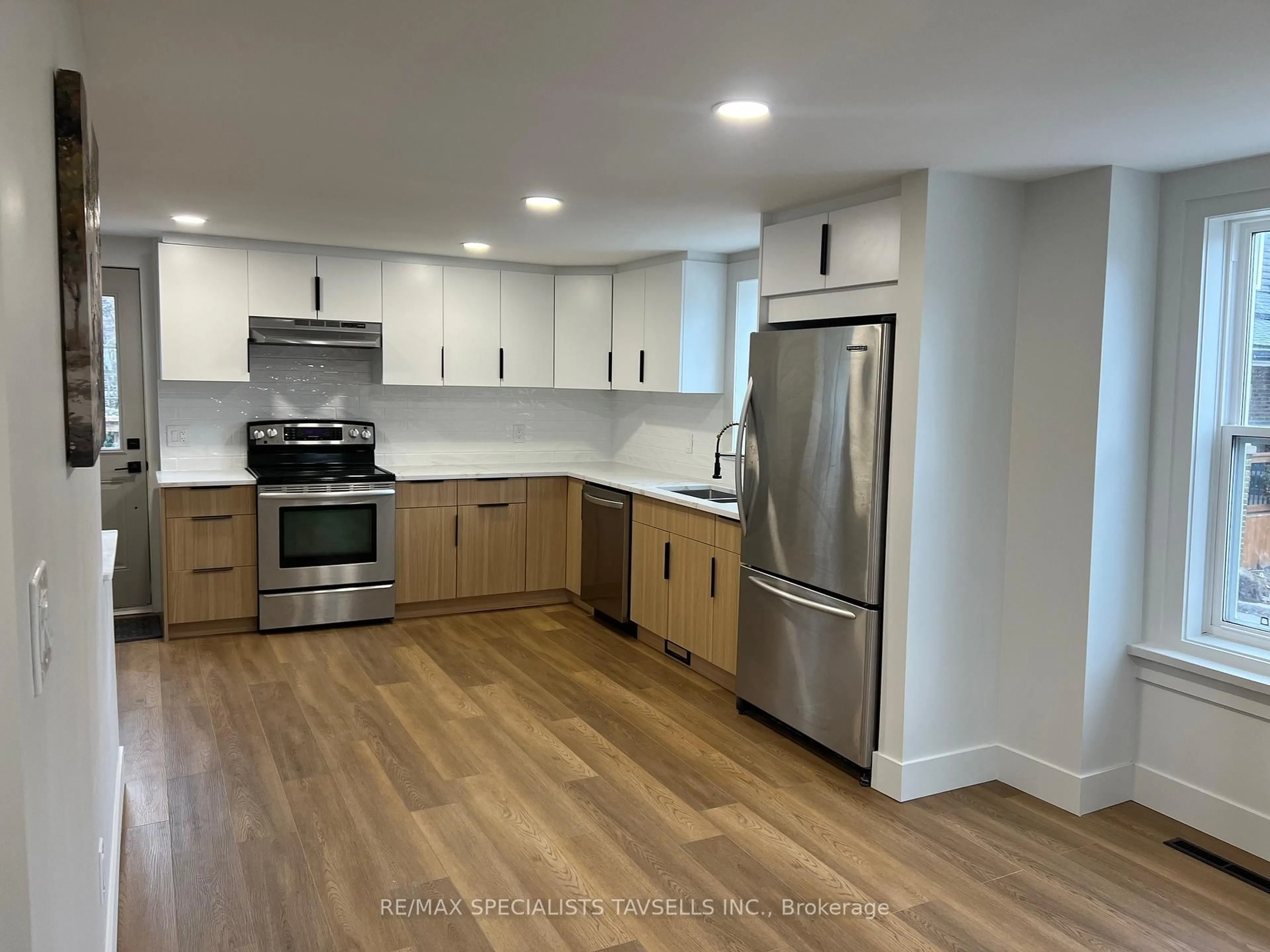 Open concept kitchen, unknown for 19774 Main St, Caledon Ontario L7K 0C5
