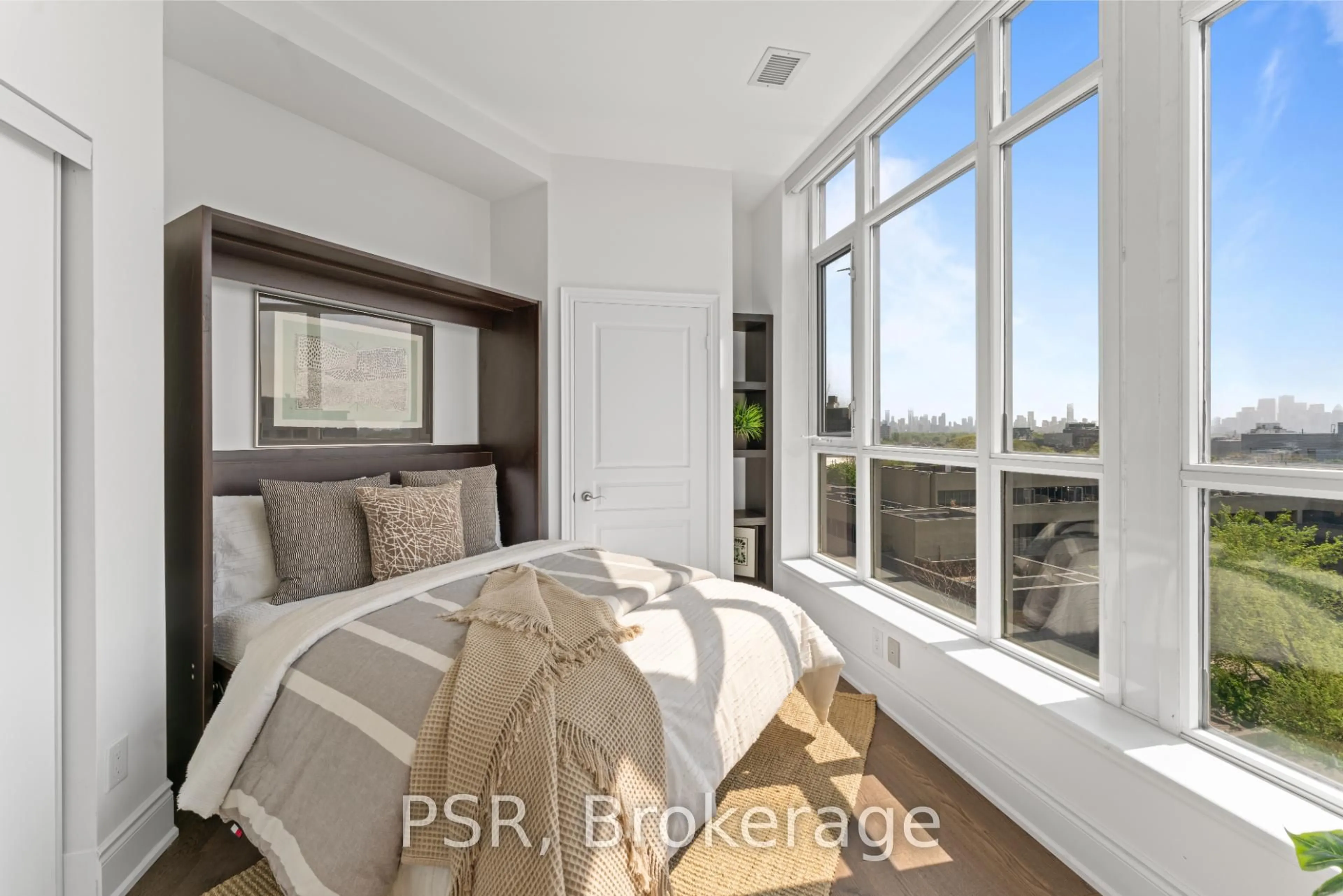 A pic of a room for 437 Roncesvalles Ave #702, Toronto Ontario M6R 3B9